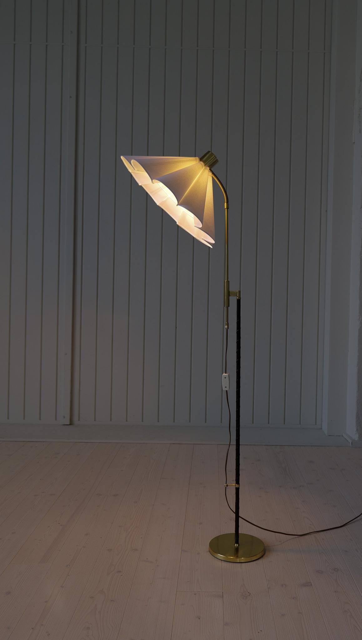 Moderne Stehleuchte aus der Jahrhundertmitte Möllers Armatur Schweden, 1960er Jahre im Angebot 6