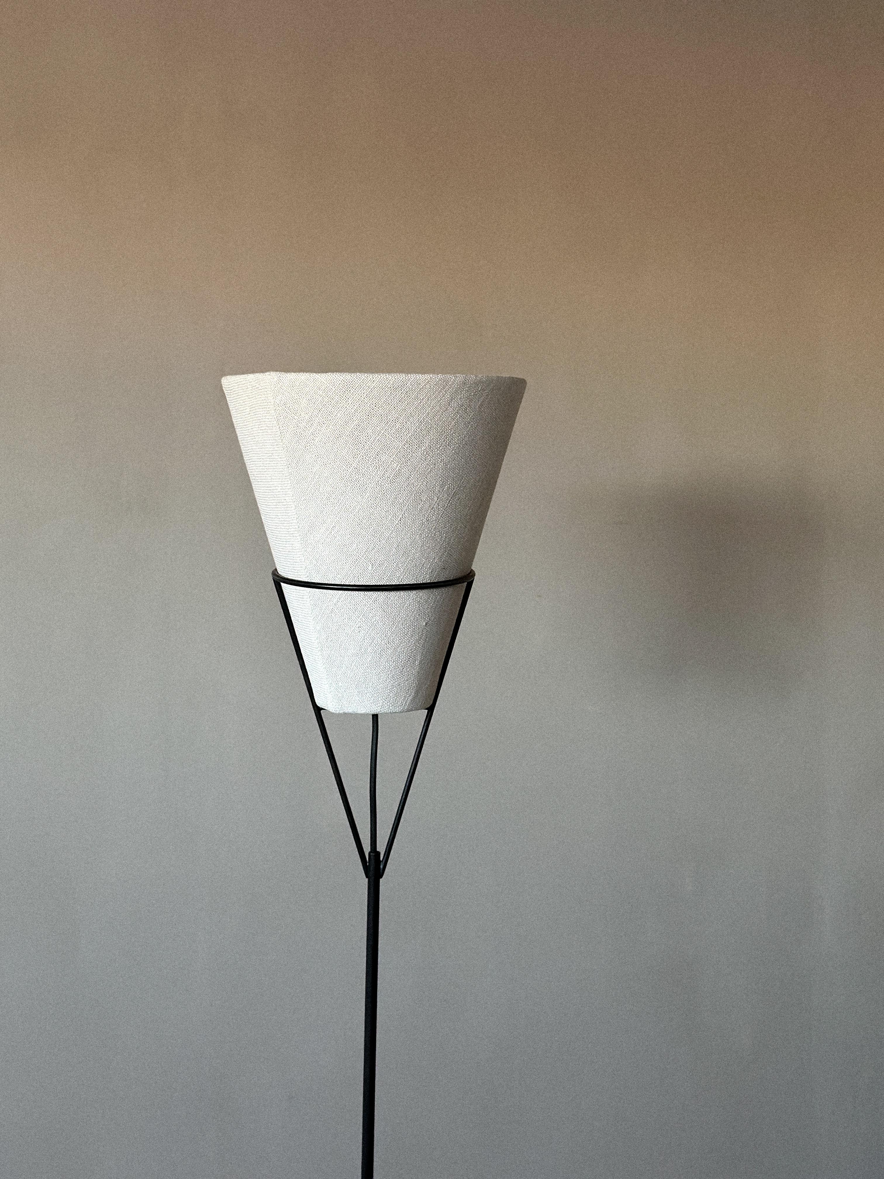 Metal Mid-century Modern Floor Lamp, 