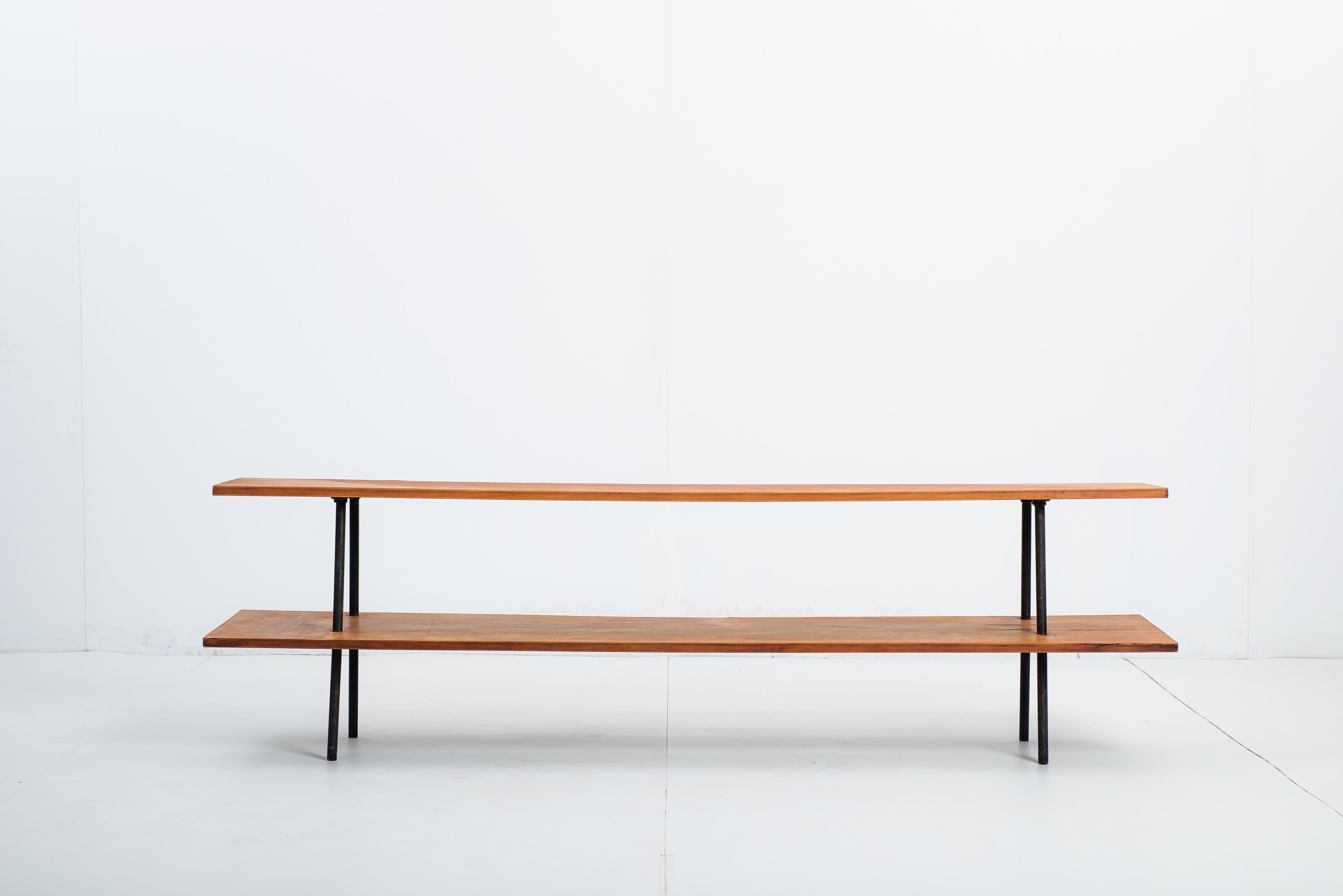 Modernes Bodenregal aus der Mitte des Jahrhunderts von brasilianischem Designer, Brasilien, 1960er Jahre im Angebot 3