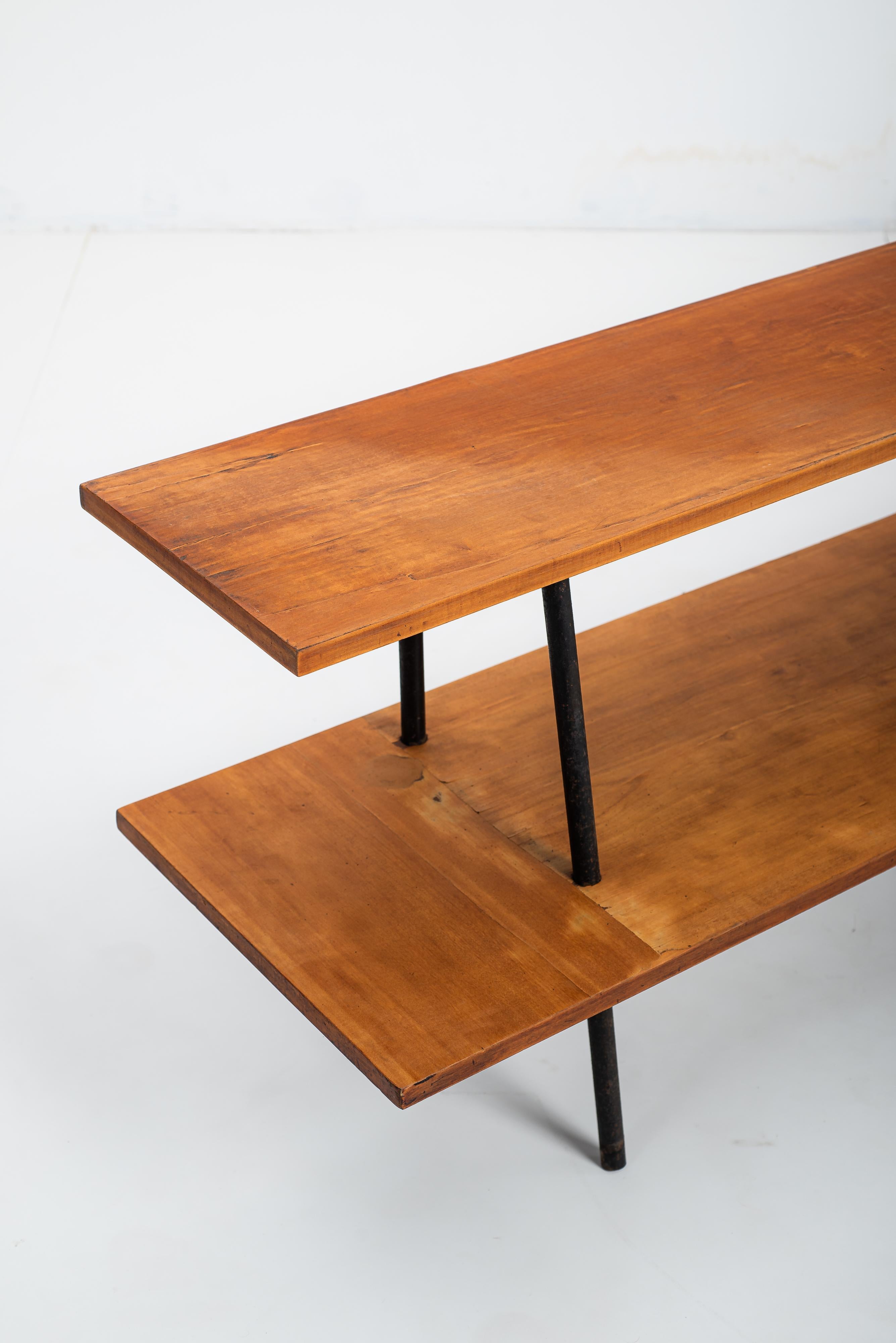 Modernes Bodenregal aus der Mitte des Jahrhunderts von brasilianischem Designer, Brasilien, 1960er Jahre im Angebot 1