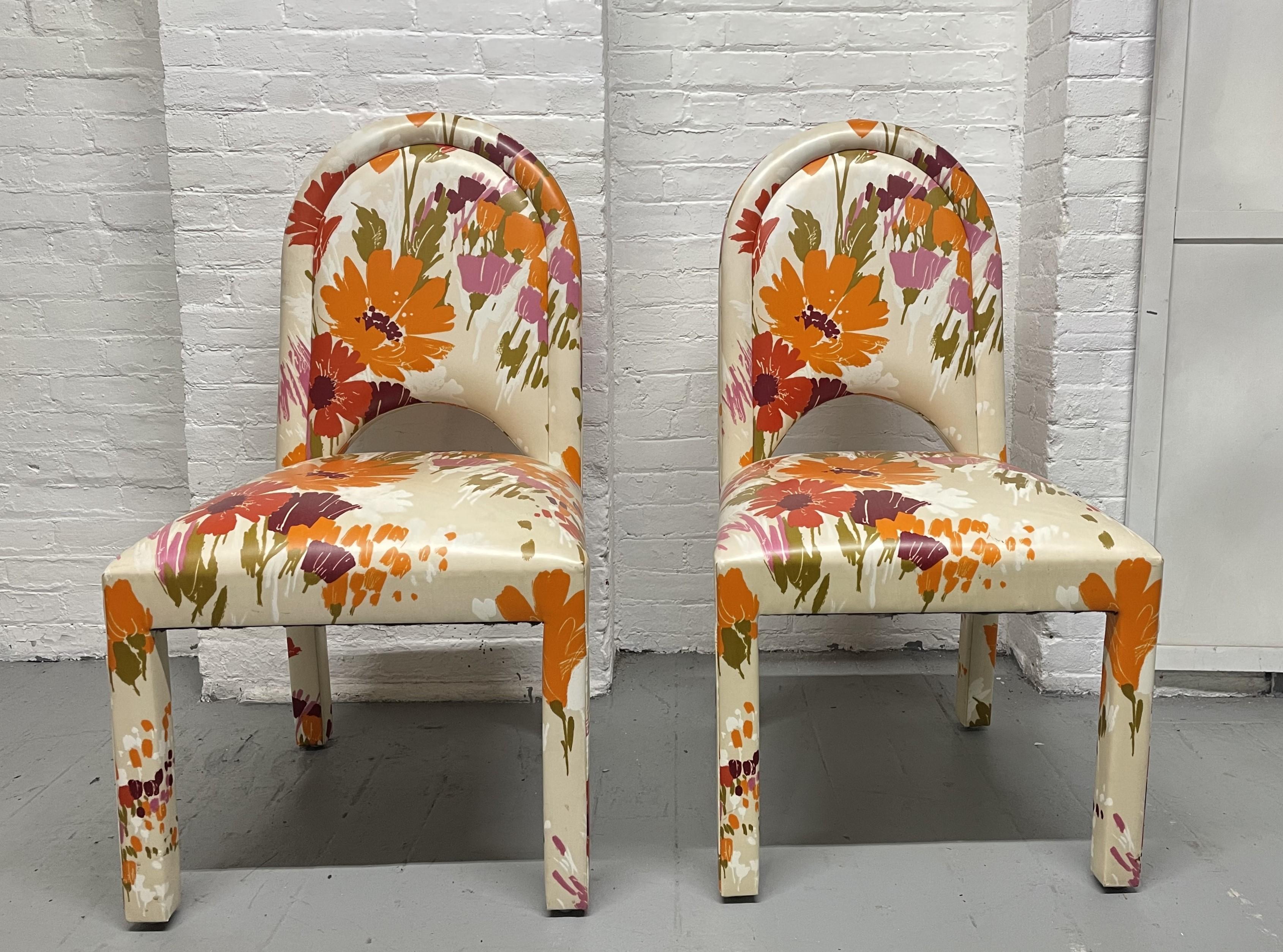 Chaises de salle à manger à motifs floraux mi-siècle moderne, lot de 6 Bon état - En vente à New York, NY