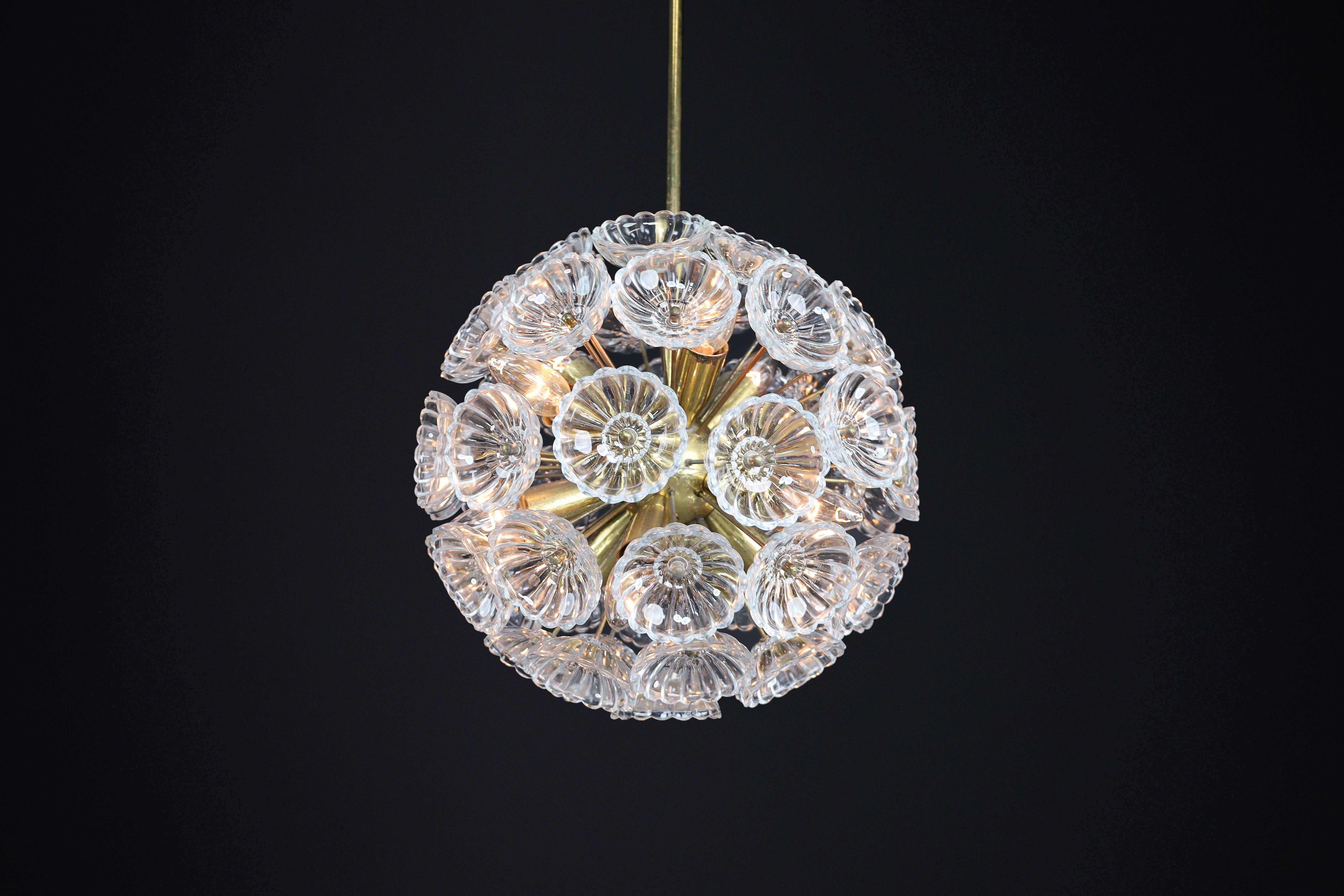 20th Century Mid-Century Modern Floral Glass and Brass Chandelier, Germany, 1960s For Sale