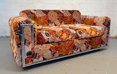 Loveseat Tapizado Floral Moderno de Mitad de Siglo con Estructura Cromada