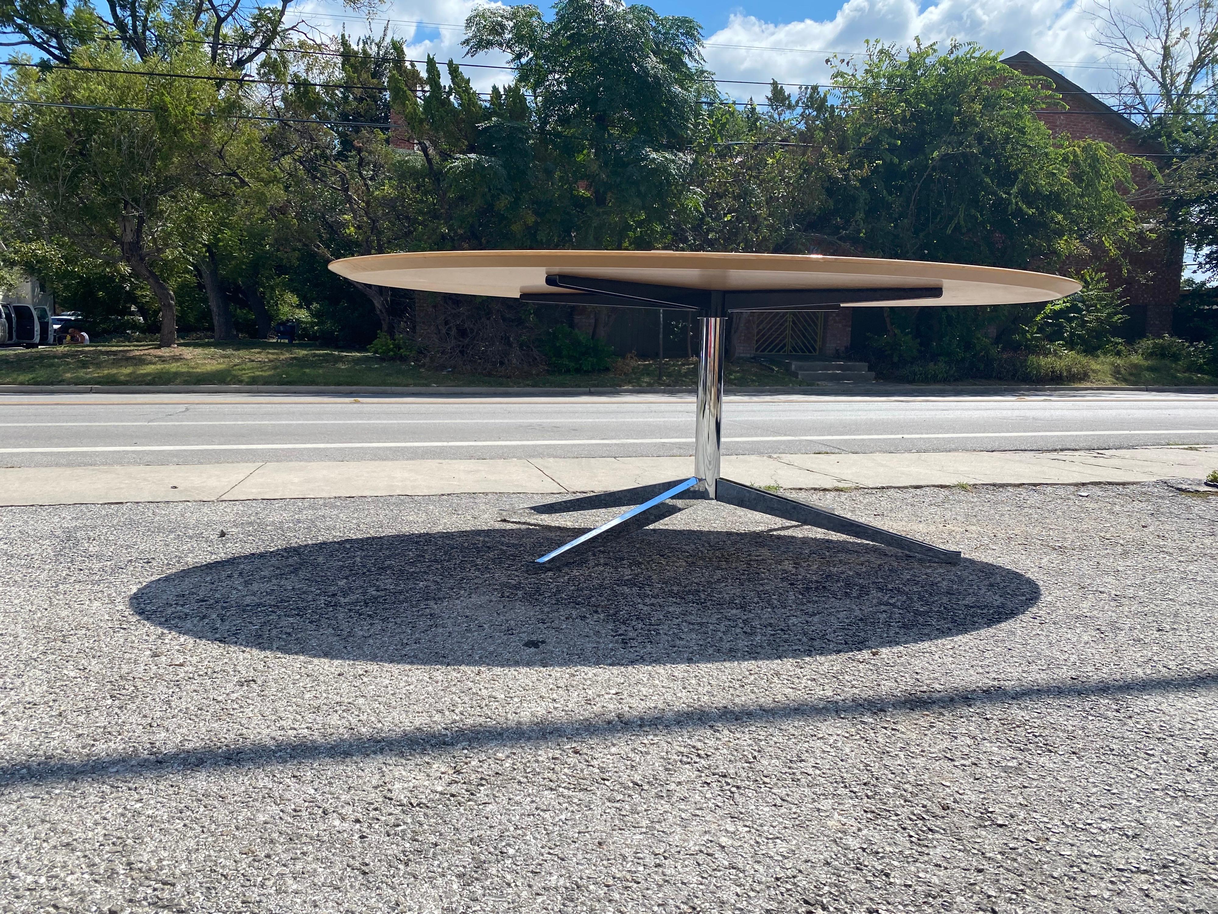 Mid-Century Modern Florence Knoll Dining Conference Table In Good Condition In San Antonio, TX