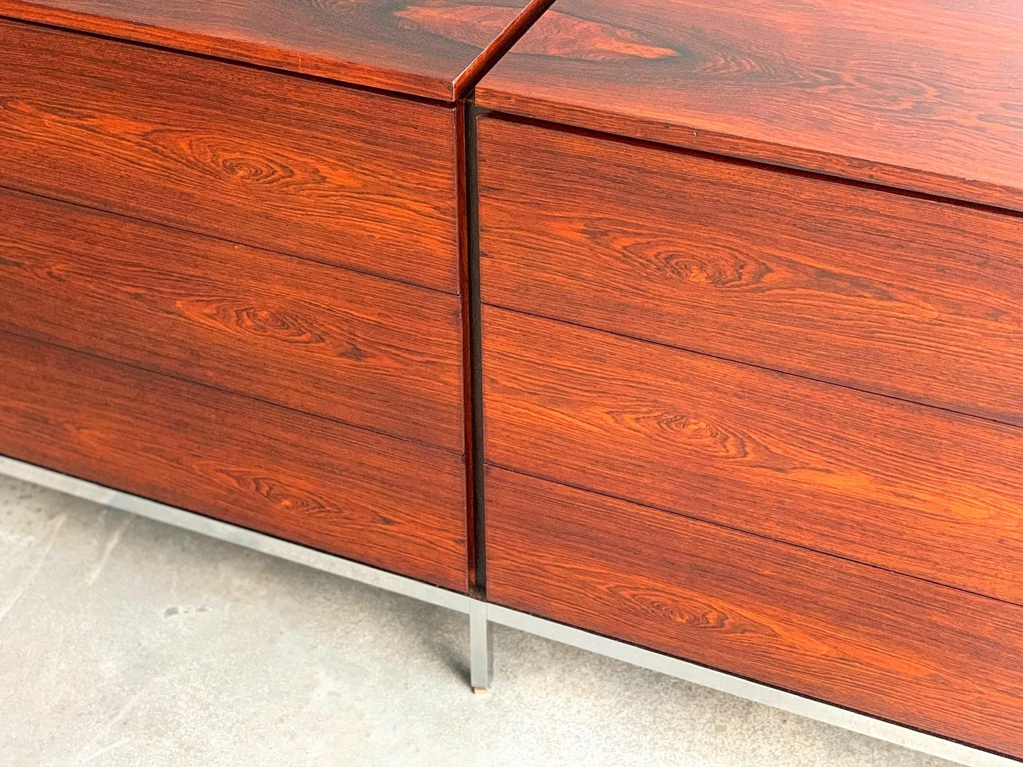 Mid-Century Modern Florence Knoll Dresser in Rosewood for Knoll Associates In Good Condition In Framingham, MA