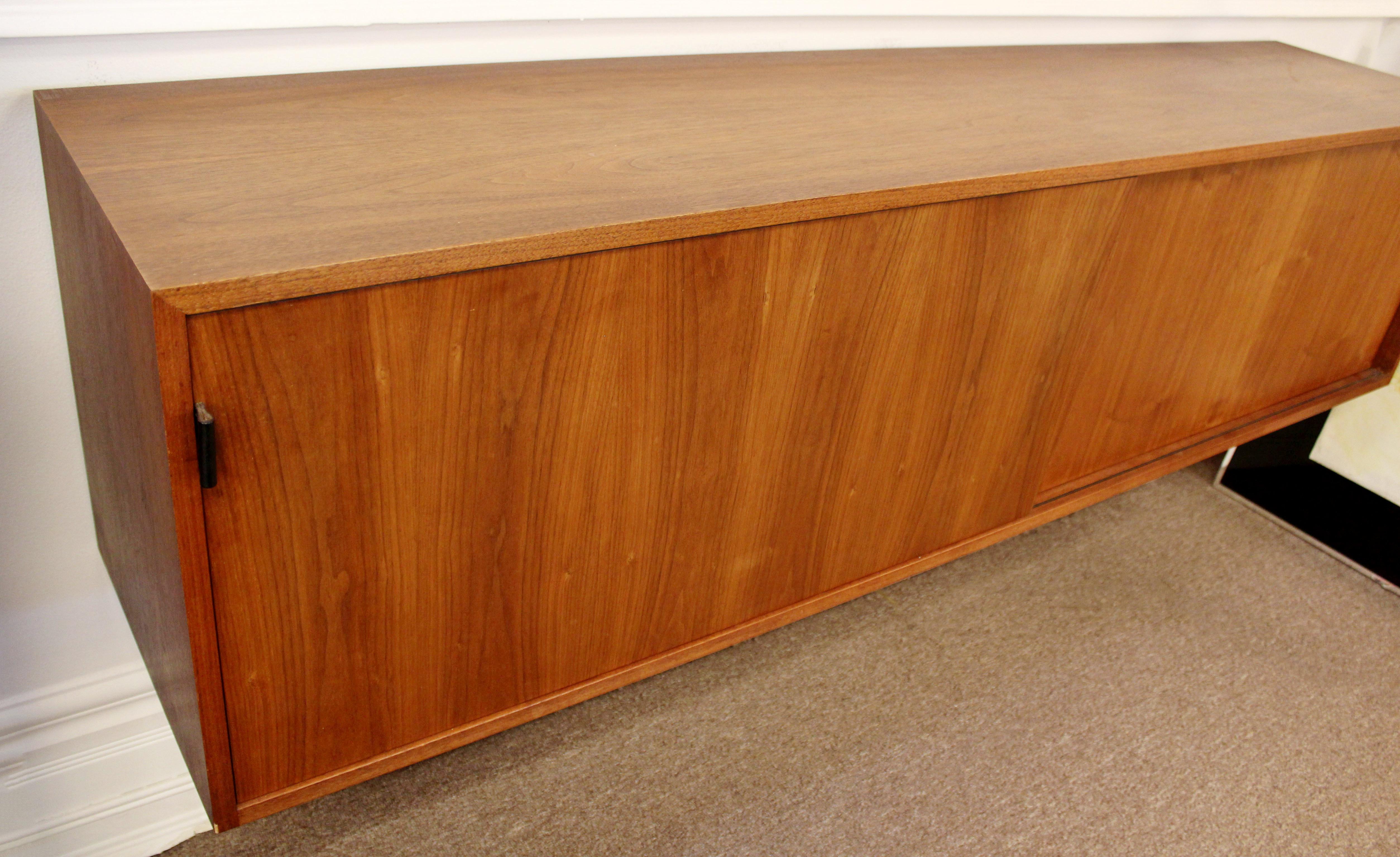 Mid-Century Modern Florence Knoll Floating Wall Mount Walnut Wood Credenza 1