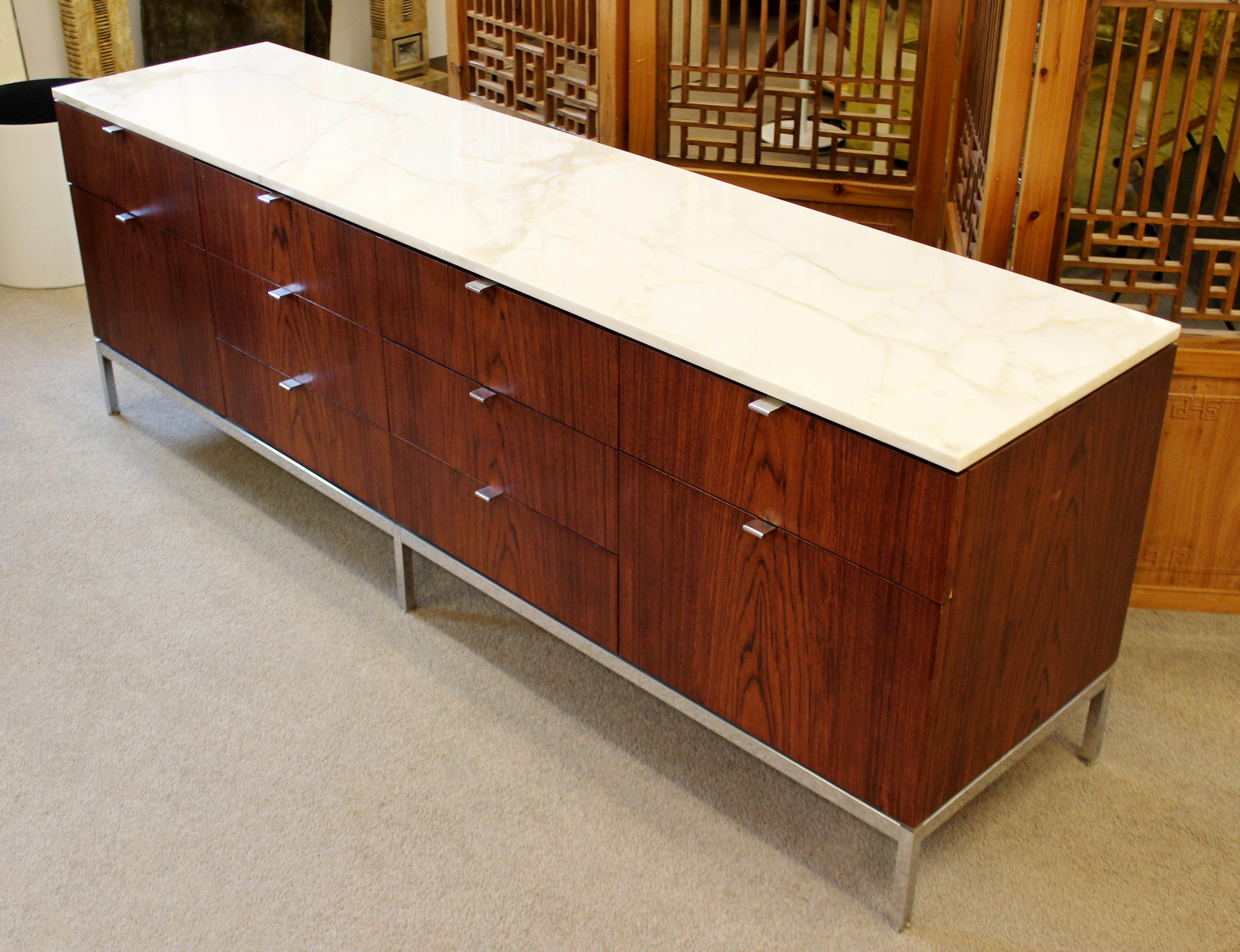 Mid-Century Modern Florence Knoll for Knoll Int. Rosewood Marble Credenza, 1960s In Good Condition In Keego Harbor, MI
