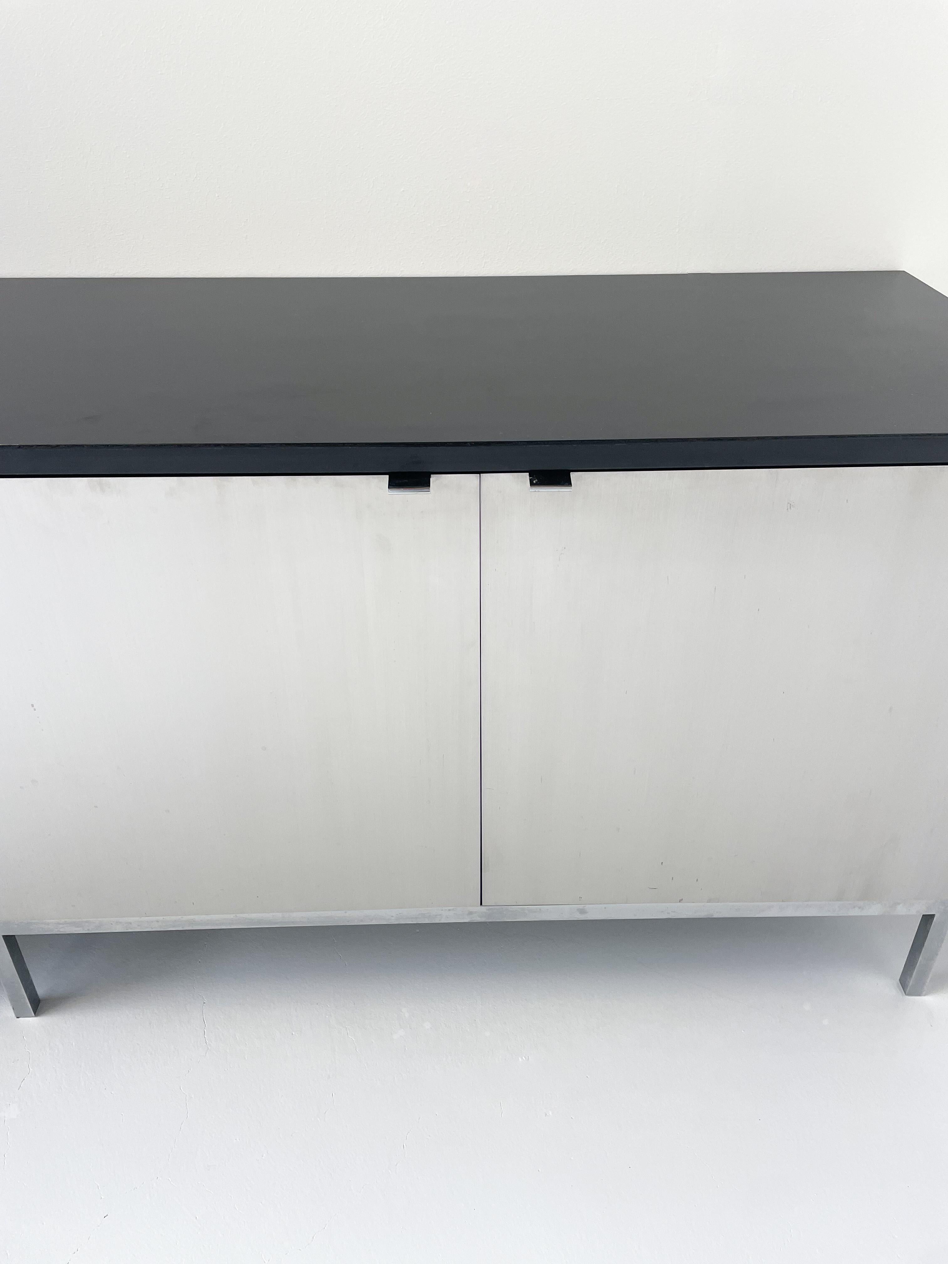 Mid-Century Modern Florence Knoll Sideboard, Aluminium and Wood, 1960s For Sale 1