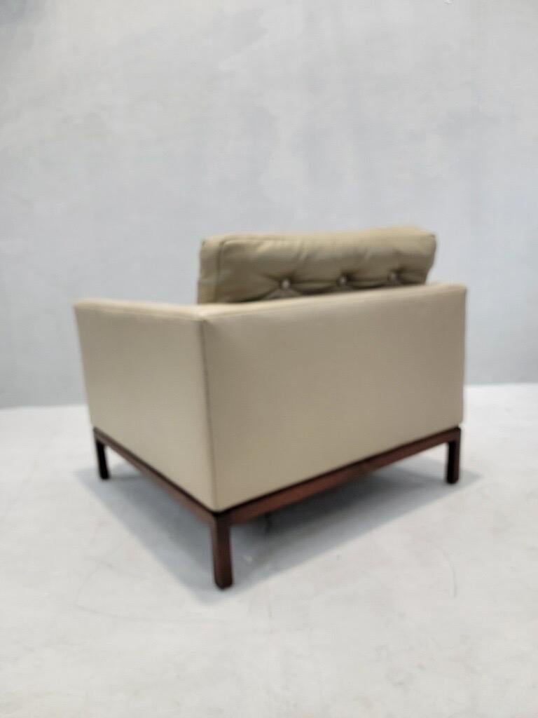 American Mid Century Modern Florence Knoll Style Tufted Club Lounge Newly Upholstered For Sale