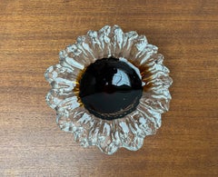 Cuenco de cristal con flor moderno de mediados de siglo de Pertti Santalahti para Humppila, Finlandia