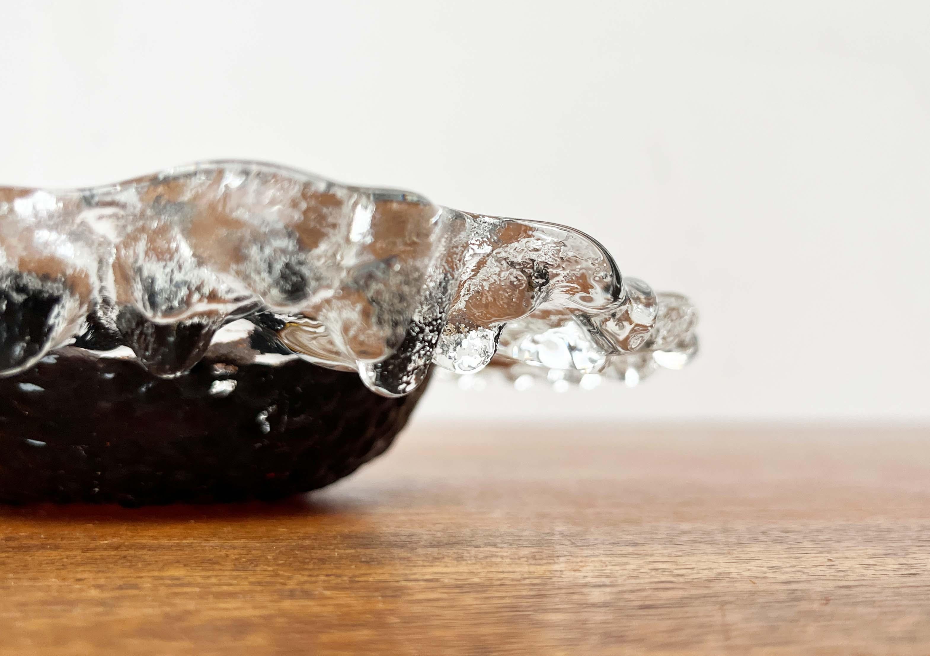 Moderne Blumenglasschale aus der Jahrhundertmitte von Pertti Santalahti für Humppila, Finnland (Finnisch) im Angebot