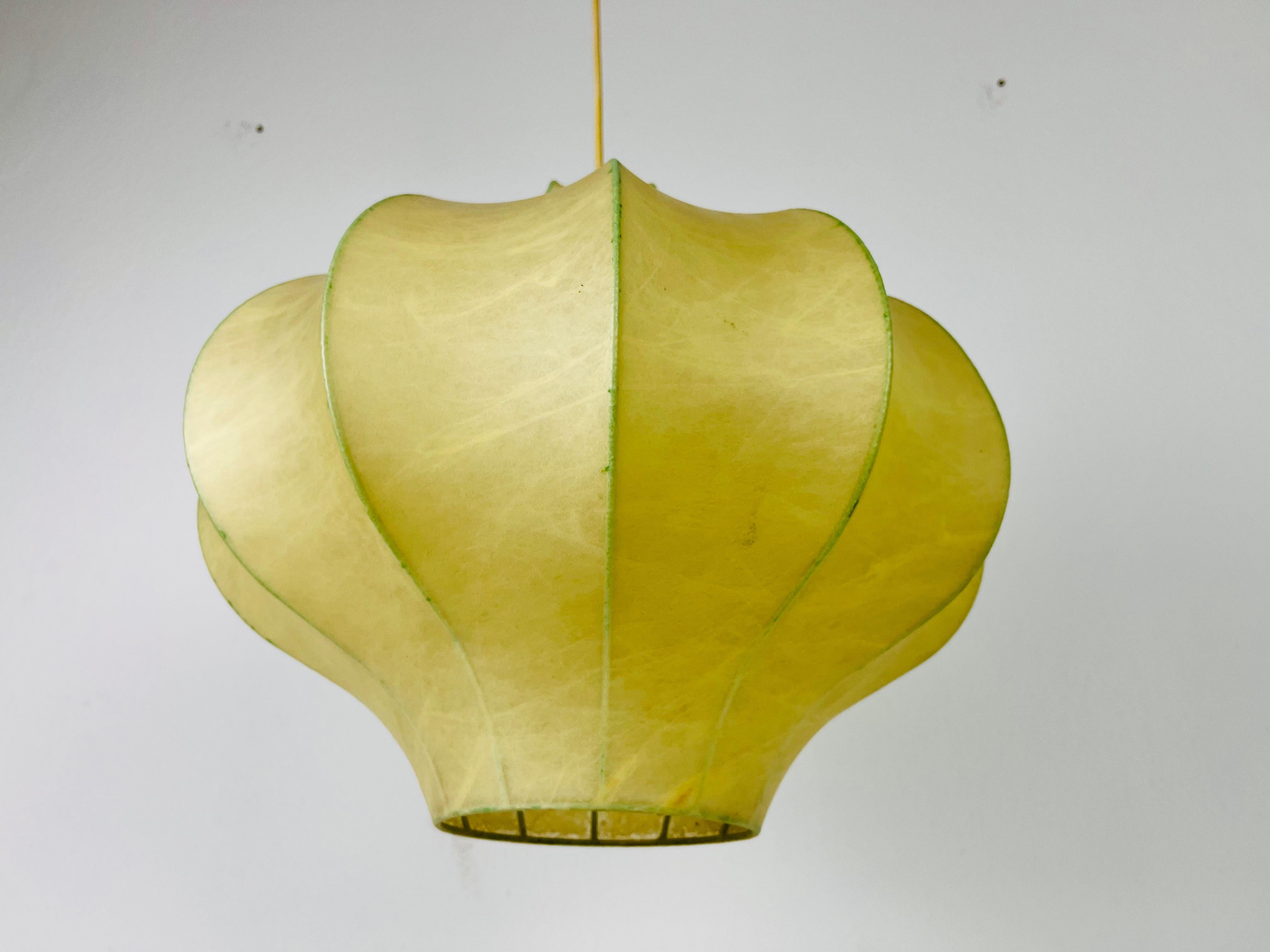Italian Mid-Century Modern Flower Shape Cocoon Pendant Light, 1960s, Italy For Sale