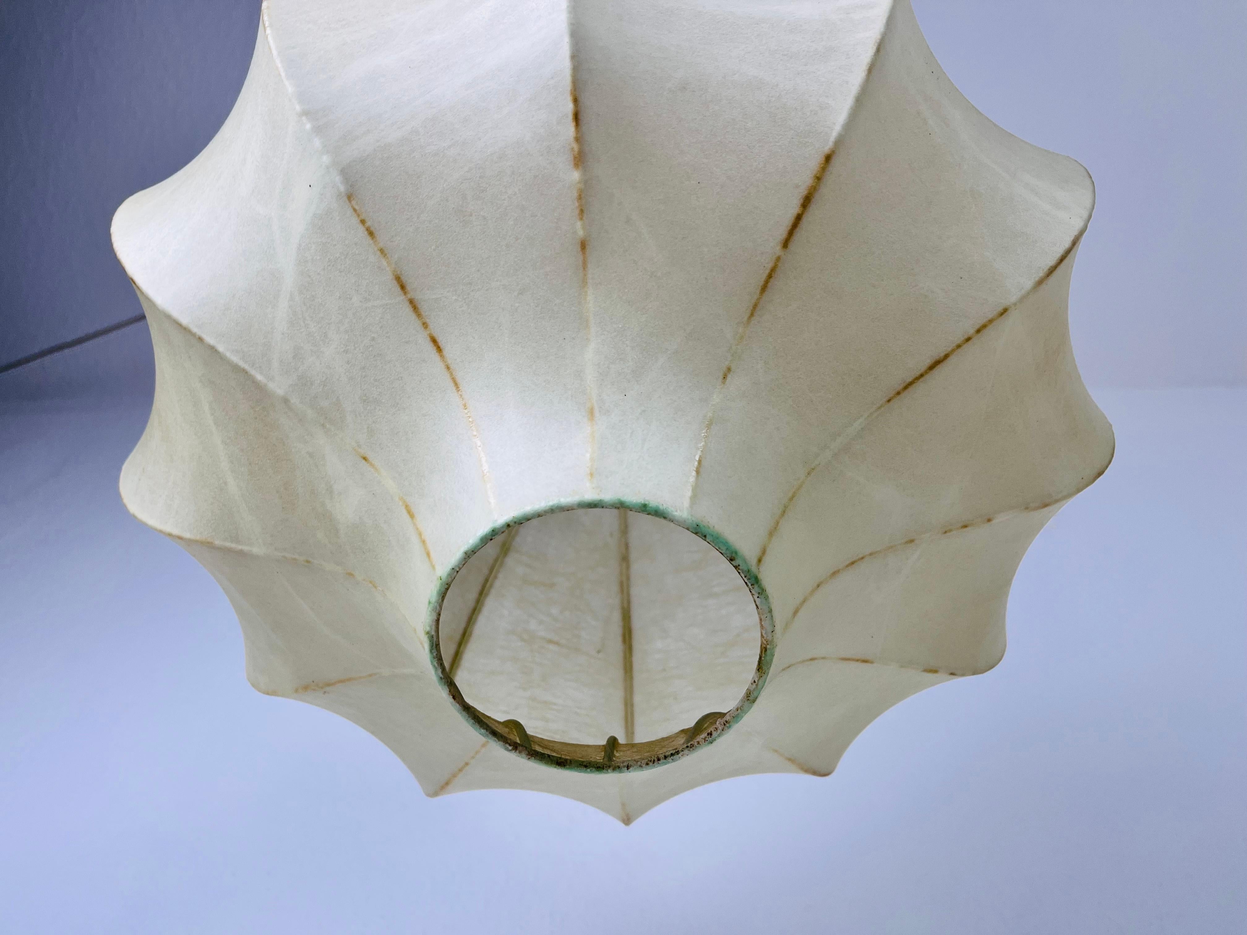 Italian Mid-Century Modern Flower Shape Cocoon Pendant Light, 1960s, Italy