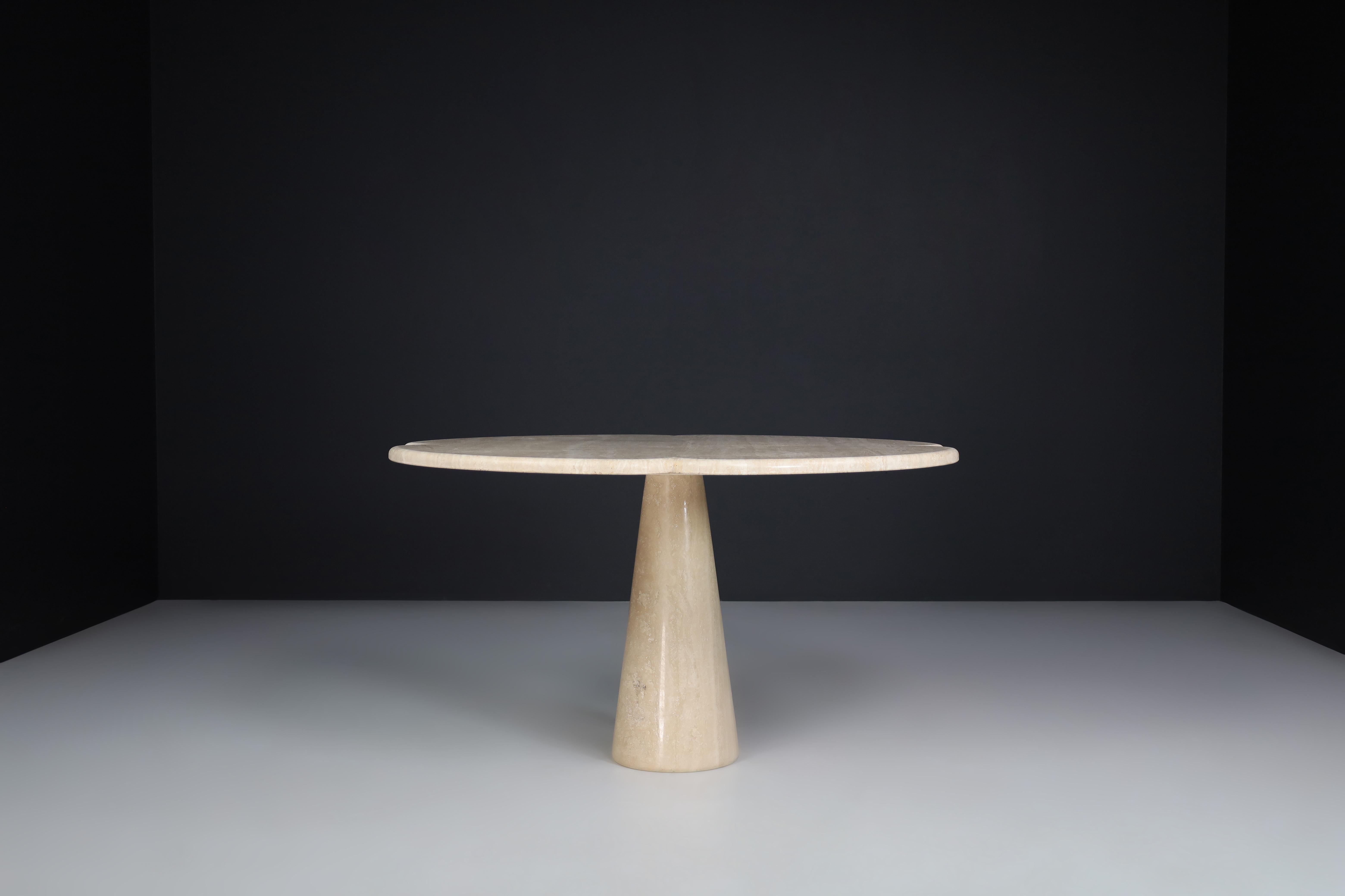 20th Century Mid-Century Modern Flower Shaped Top Travertine Dining Table, Italy, 1970s