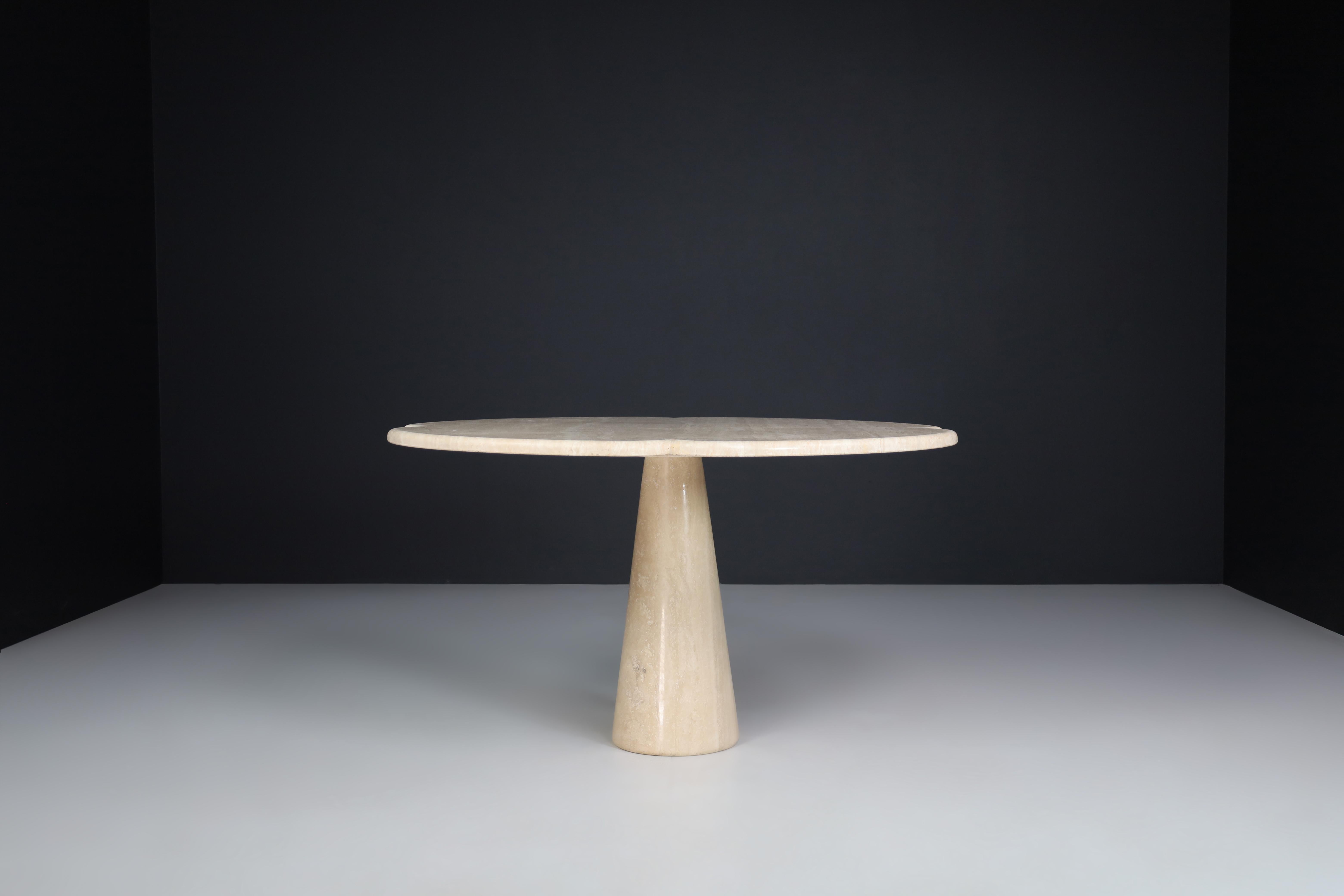Mid-Century Modern Flower Shaped Top Travertine Dining Table, Italy, 1970s 2