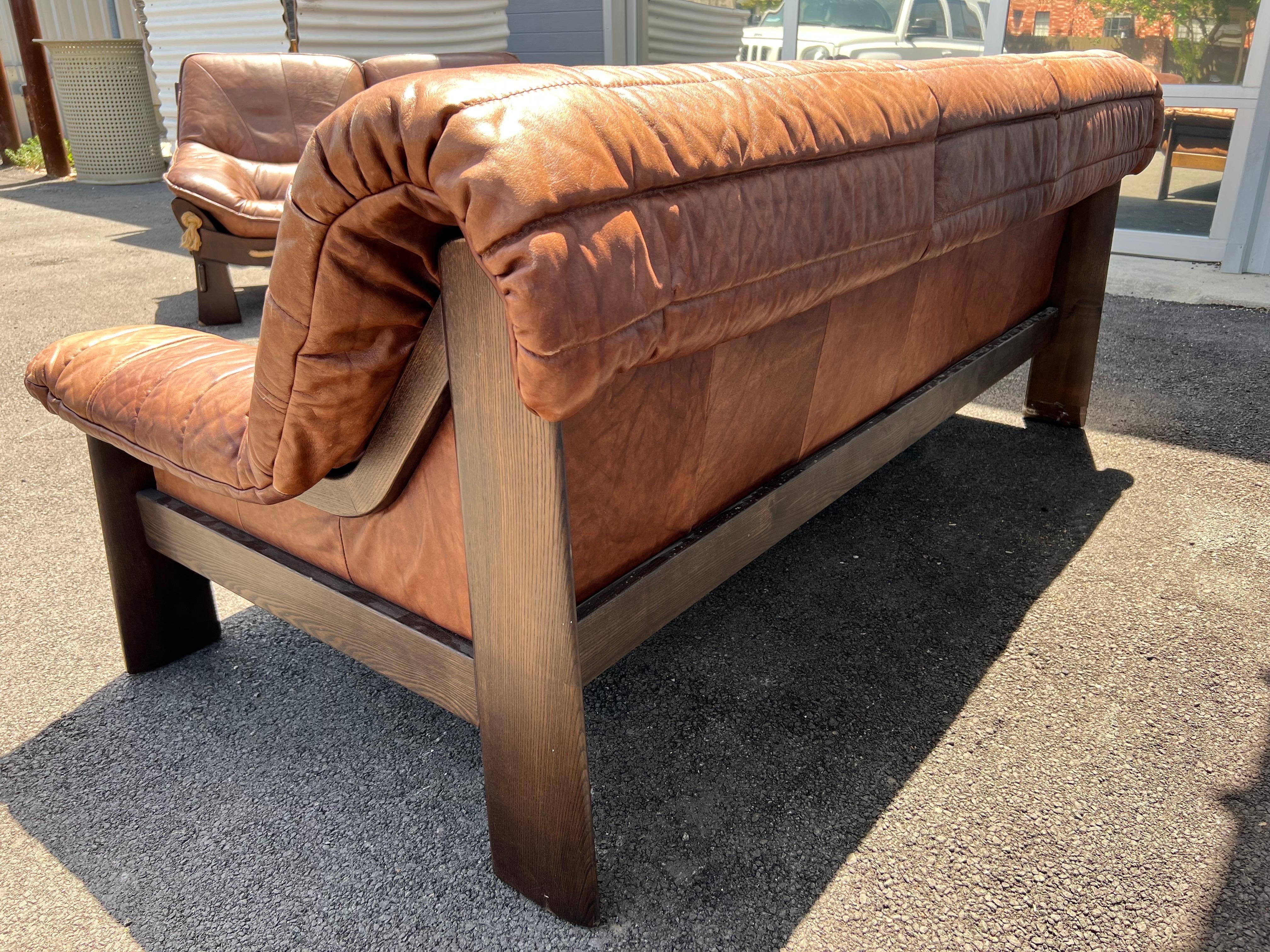 Mid-Century Modern Fluted Leather Sofa 1