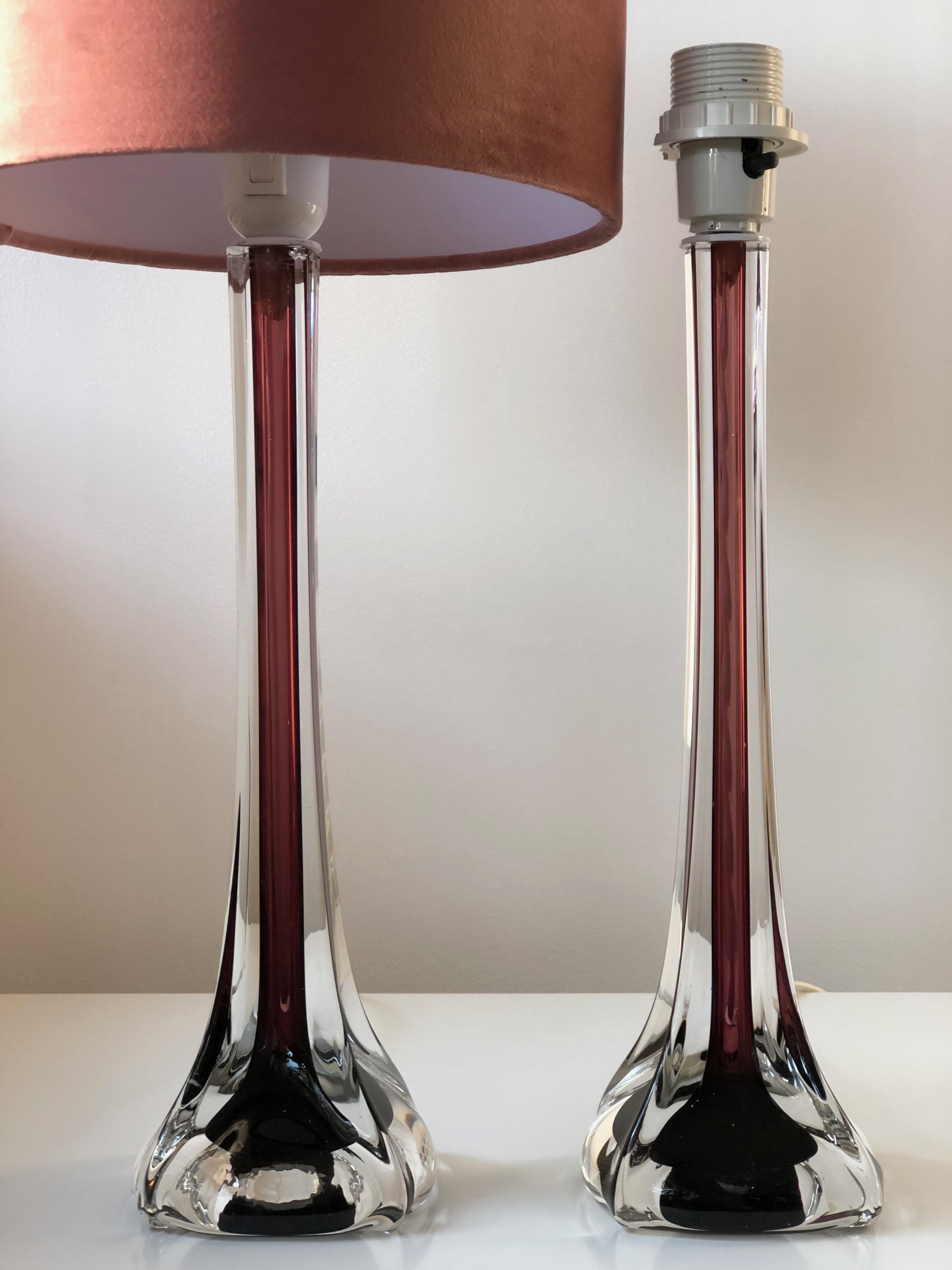 Mid-Century Modern Flygsfors Table Lamps in Burgundy by Paul Kedelv In Excellent Condition In Stockholm, SE