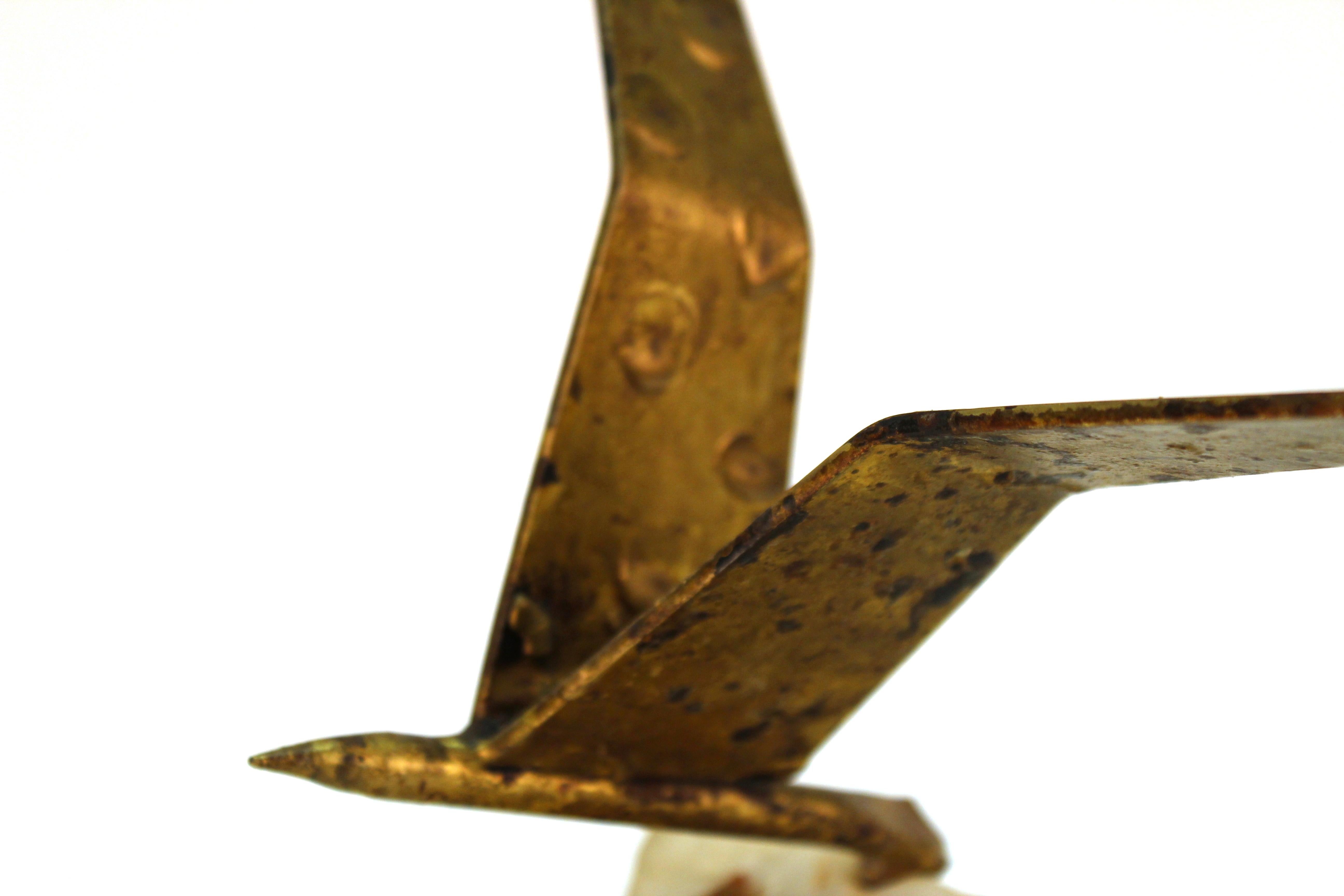 Mid-Century Modern Flying Bird Sculpture in Gilt Iron and Quartz 2