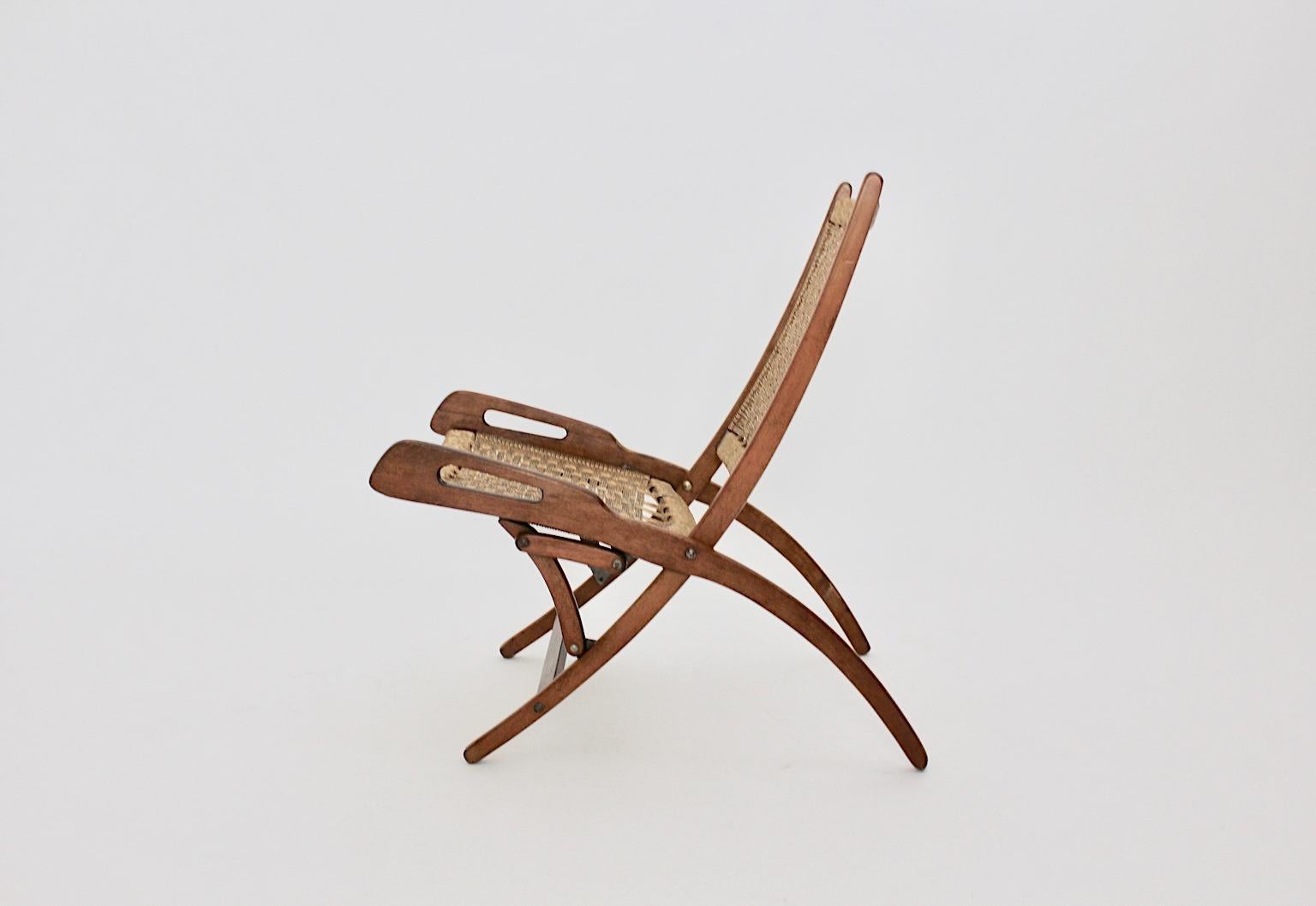 Italian Mid-Century Modern Folding Beech Vintage Chair Style Gio Ponti, 1960s, Italy For Sale