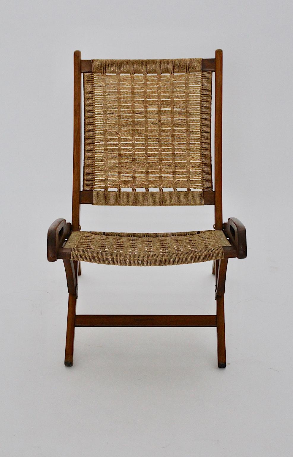 Mid-Century Modern Folding Beech Vintage Chair Style Gio Ponti, 1960s, Italy For Sale 1