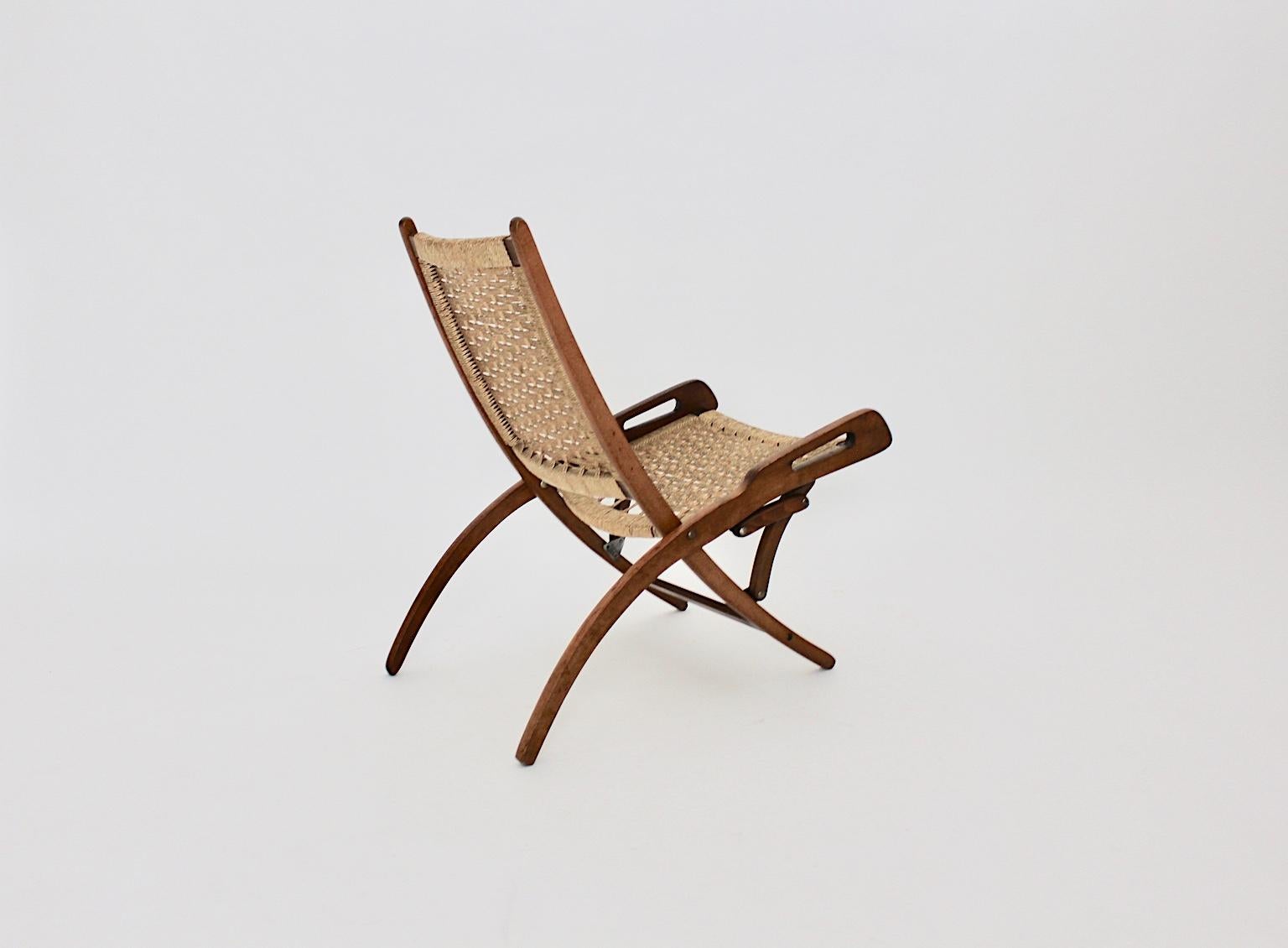 Mid-Century Modern Folding Beech Vintage Chair Style Gio Ponti, 1960s, Italy For Sale 2