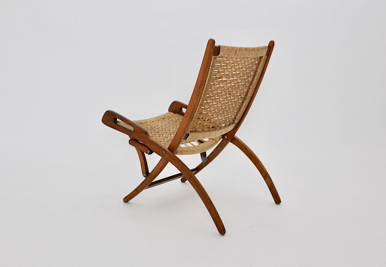 Mid-Century Modern Folding Beech Vintage Chair Style Gio Ponti, 1960s, Italy For Sale 3