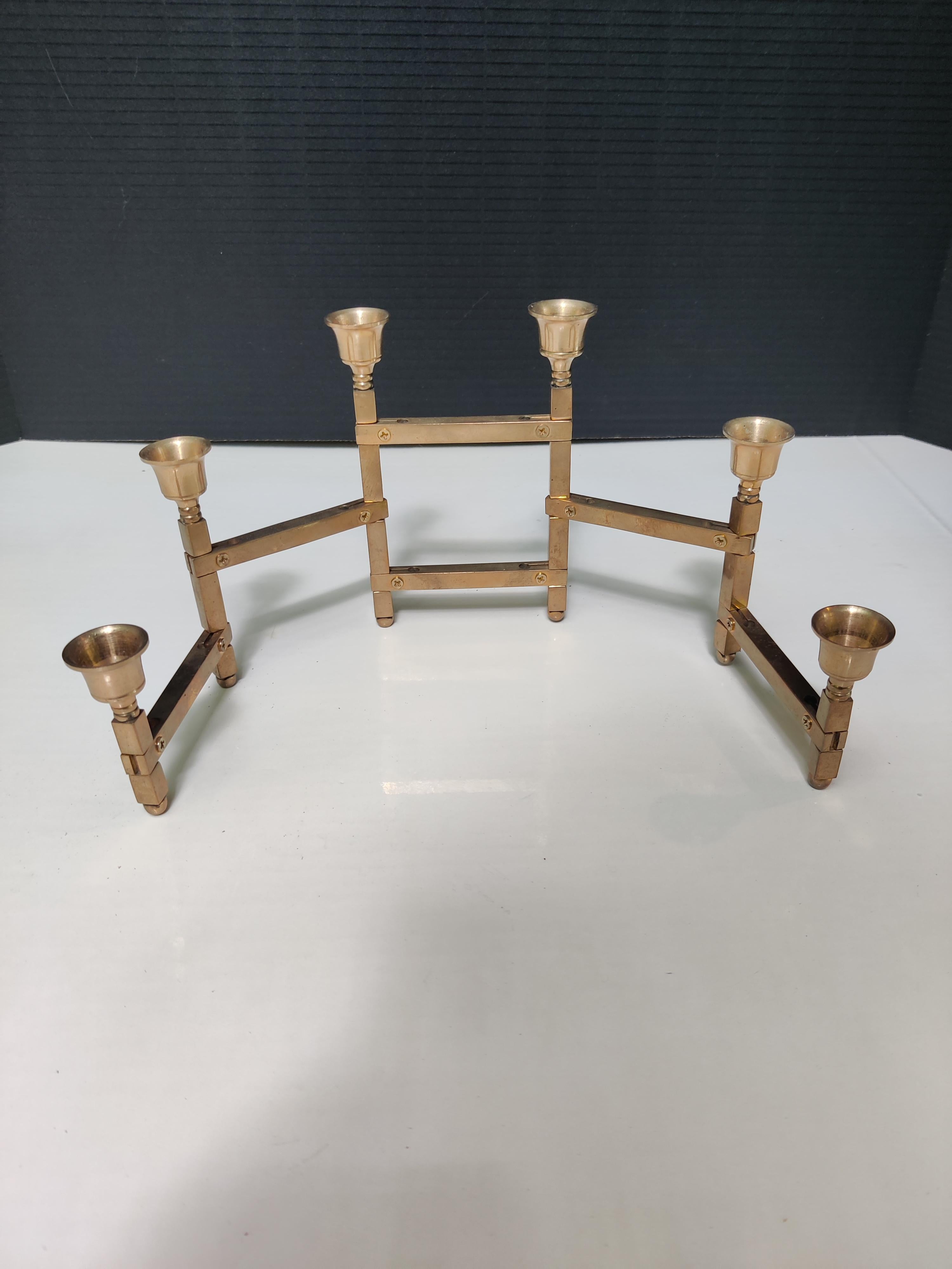 Mid-Century Modern Folding Kandelaber aus Messing im Angebot 3