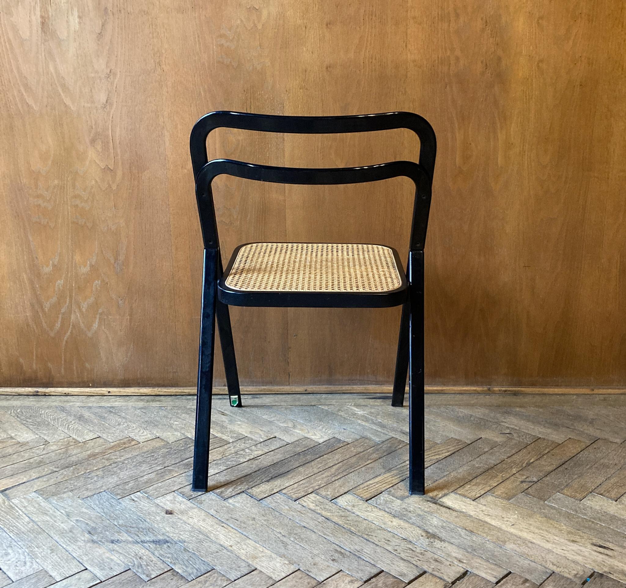 Metal Mid-Century Modern Folding Chairs Viennese Straw by G. Cattelan, Italy 1970s For Sale