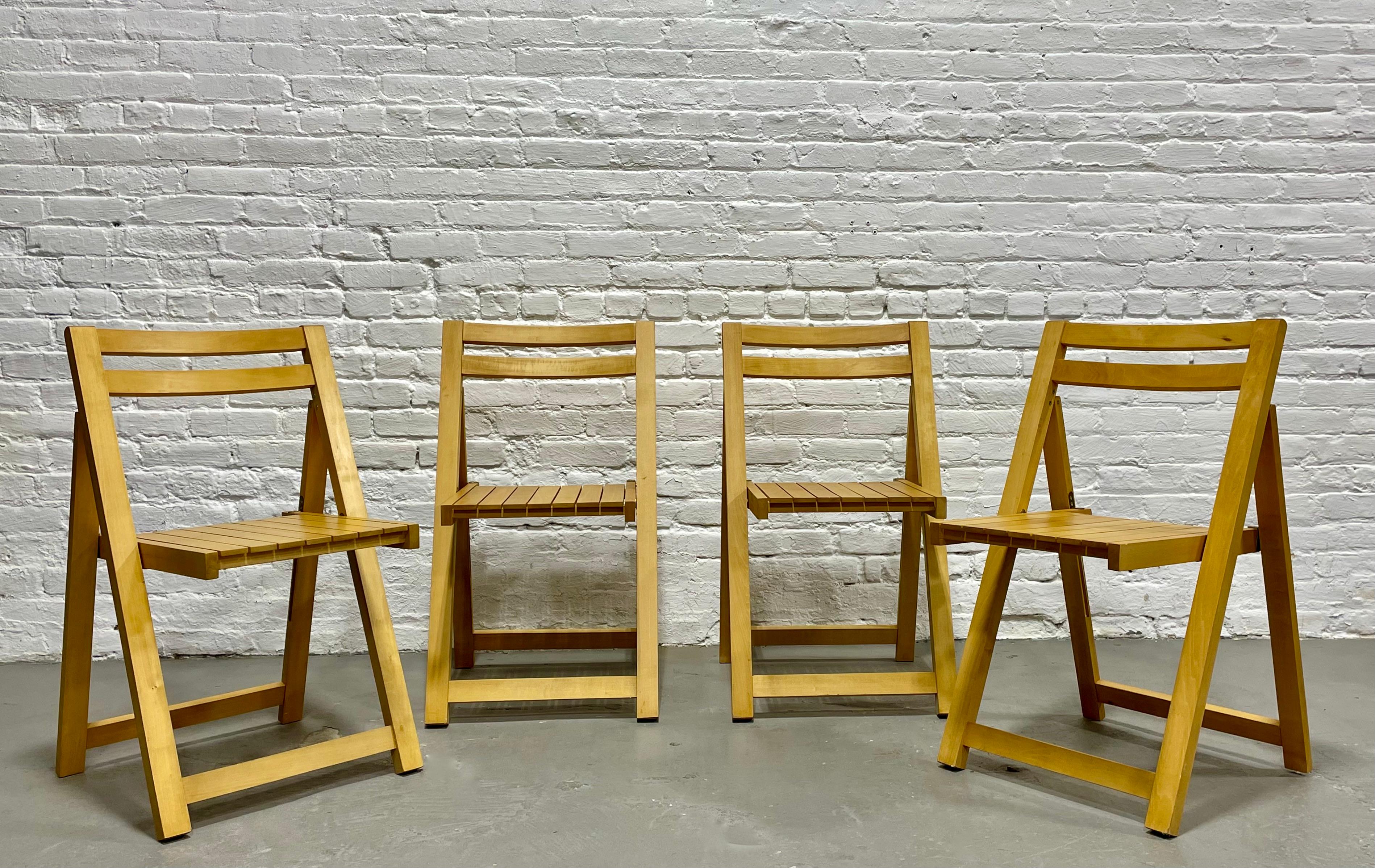 Mid-Century Modern Folding Dining Chairs, Set of 4 In Good Condition For Sale In Weehawken, NJ