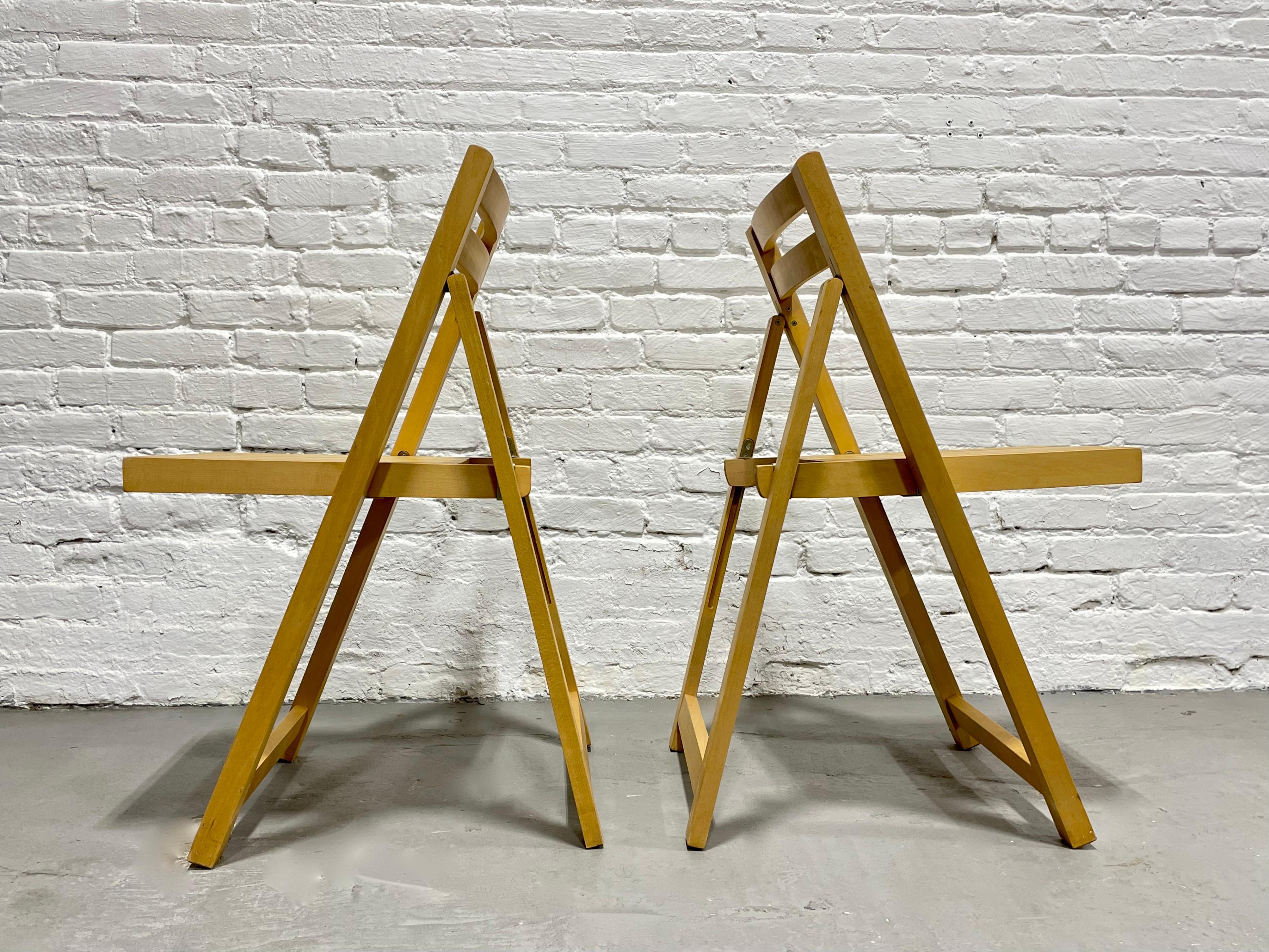 Mid-Century Modern Folding Dining Chairs, Set of 4 For Sale 4