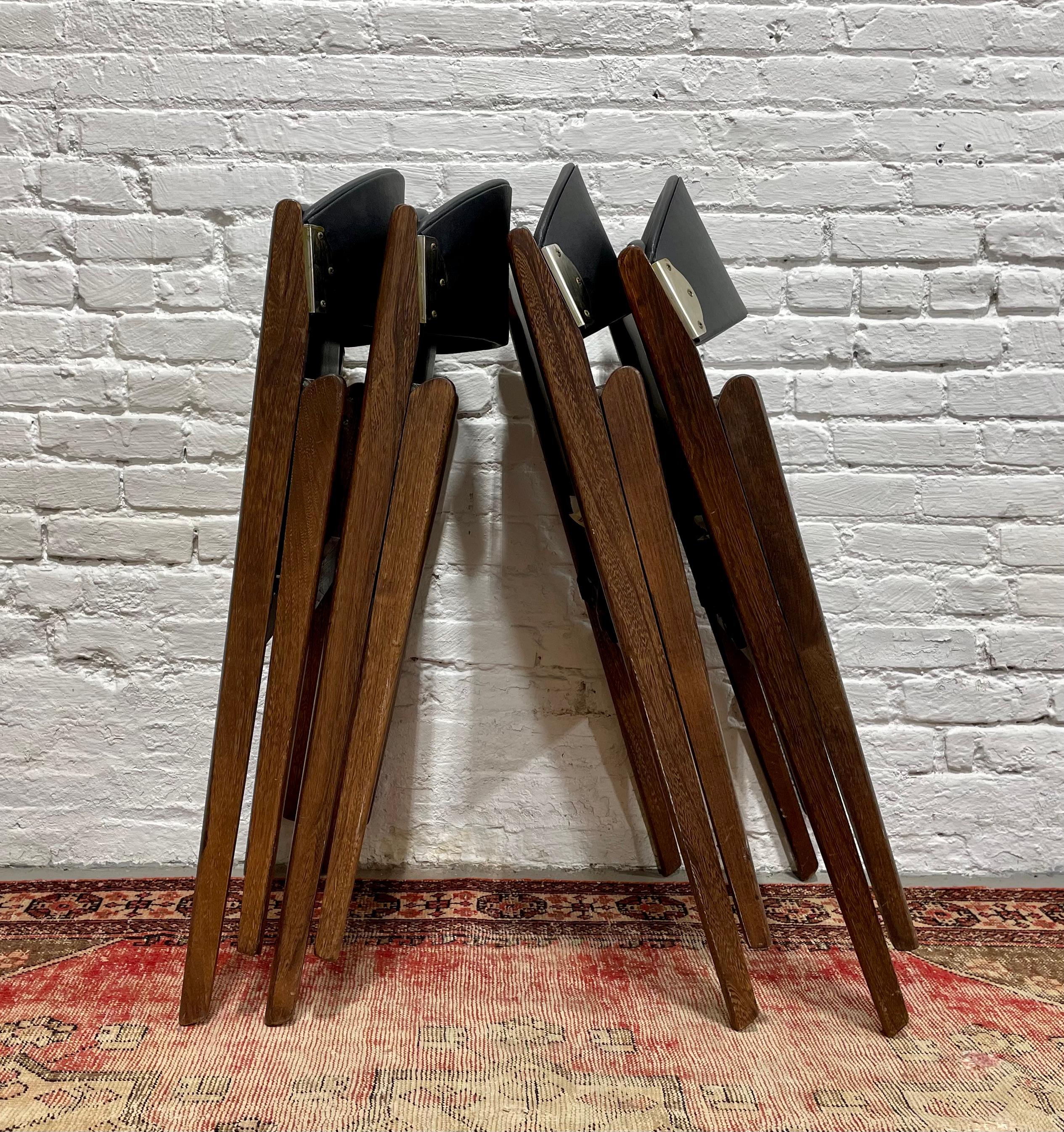 Mid Century Modern FOLDING DINING SET / Game Table Set by Stakmore For Sale 2