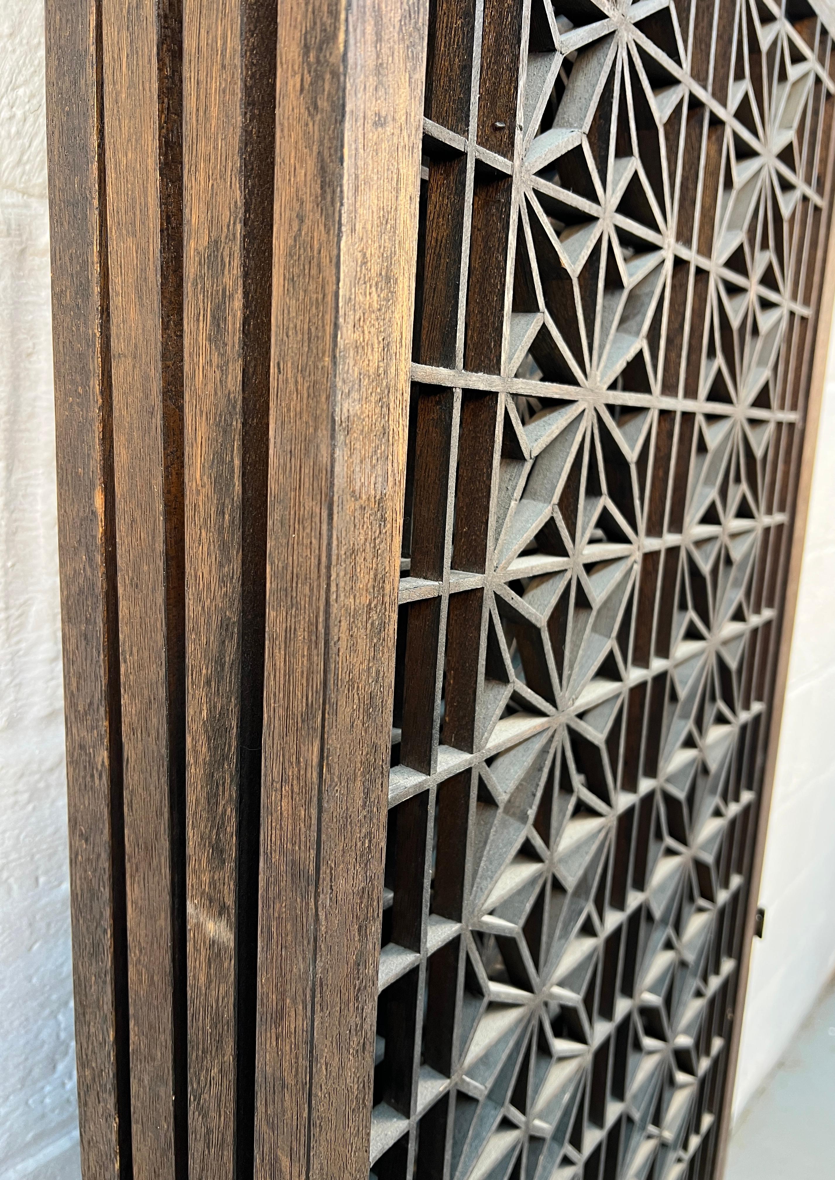 Mid-Century Modern Folding Four-Panel Geometric Room Divider in Teak en vente 3