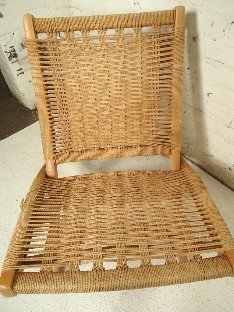 MidCentury Modern Folding Rope Chair For Sale at 1stDibs