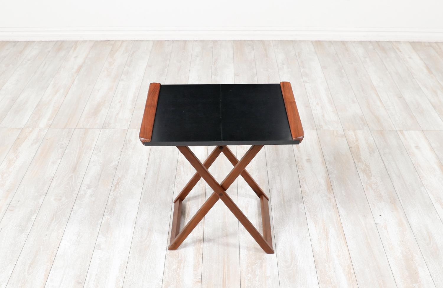 Expertly Restored - Mid-Century Modern Folding Side Table In Excellent Condition For Sale In Los Angeles, CA