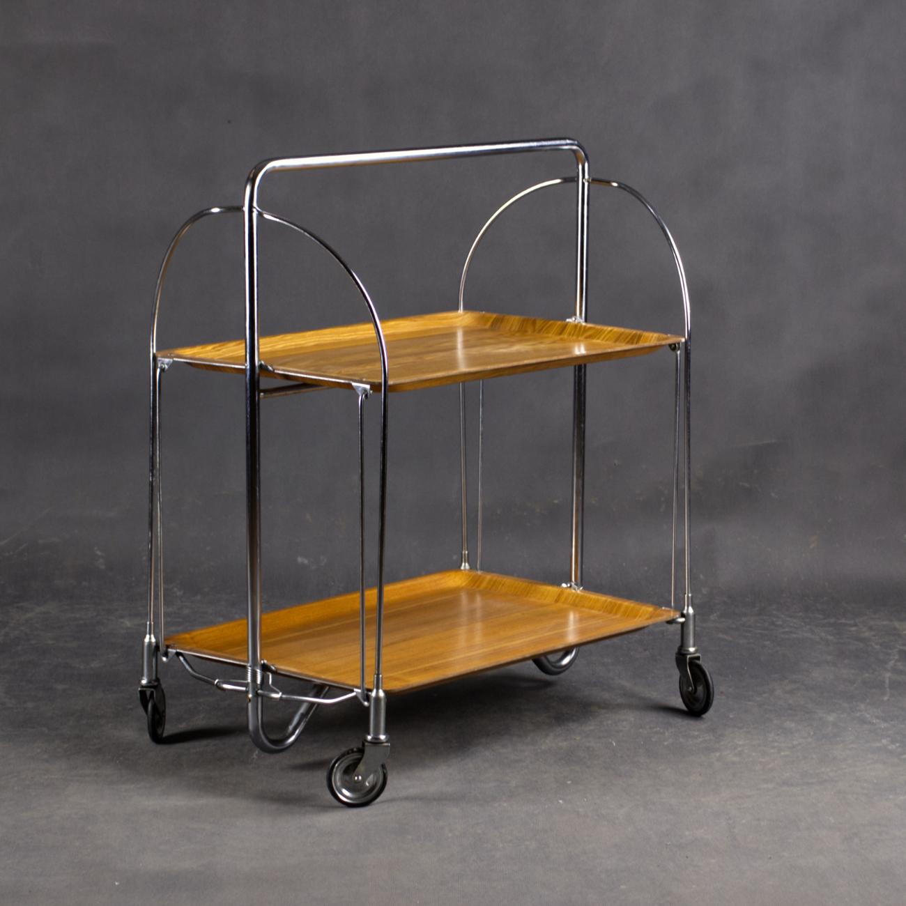 Carrello da tè/bar Foldes, moderno e di metà secolo, in cromo e compensato modellato in vendita 2