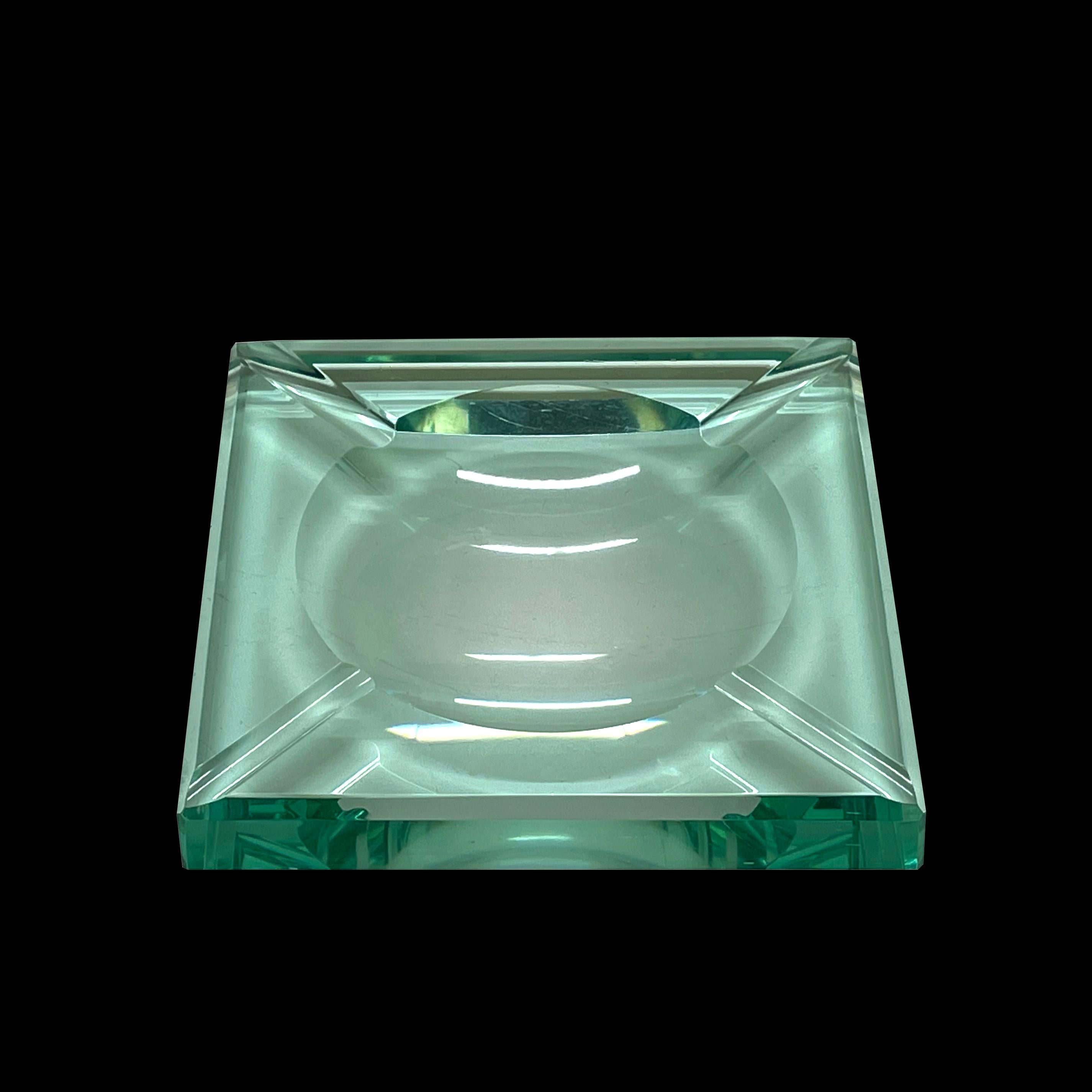 Mid-Century Modern Fontana Arte Green Crystal Glass Squared Italian Ashtray In Good Condition In Roma, IT