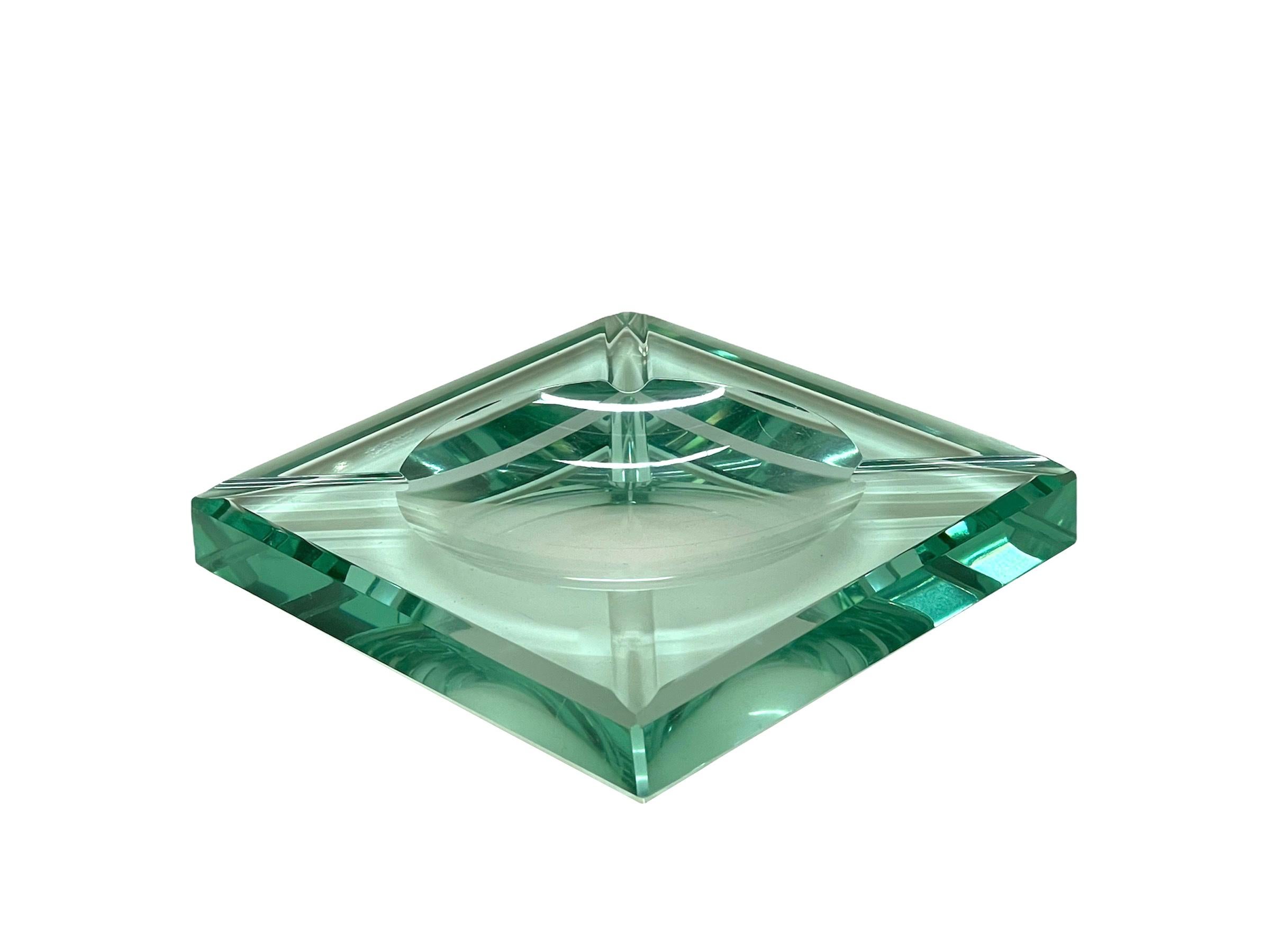 Mid-Century Modern Fontana Arte Green Crystal Glass Squared Italian Ashtray 4