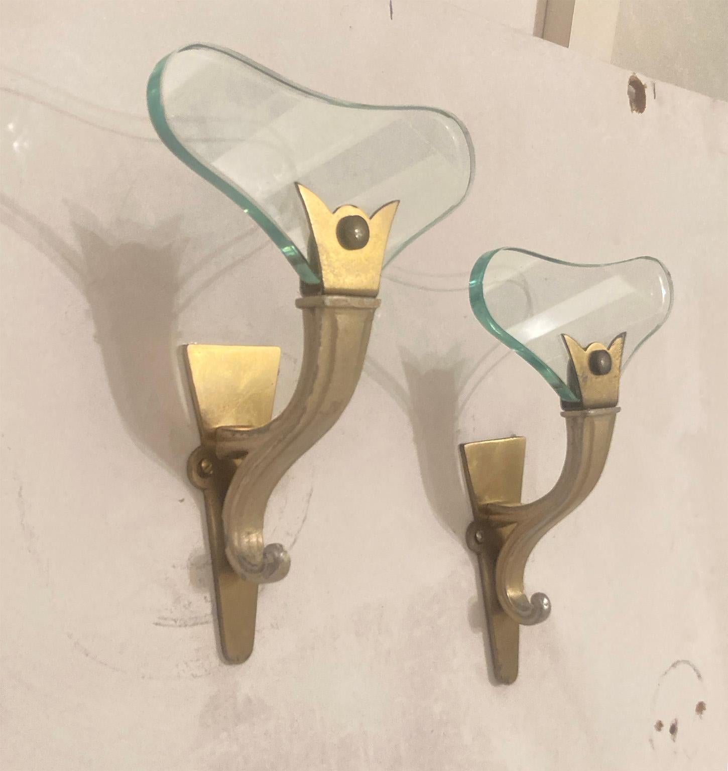 Mid-Century Modern Fontana Arte Style Pair of Glass Coat Racks, Italy, 1960s In Good Condition For Sale In Milano, IT