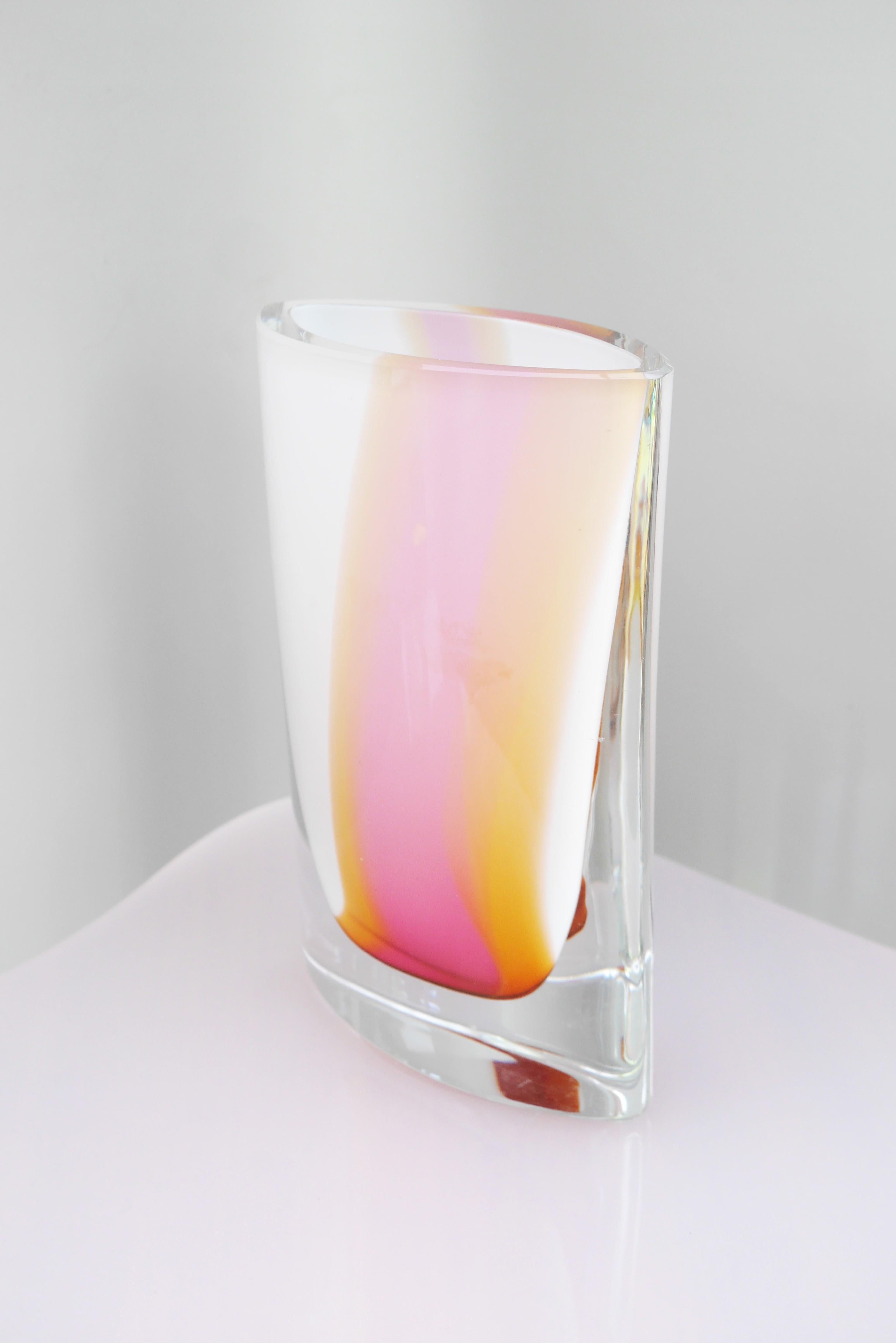 Art Glass Mid-century modern glass vase made by Bengt Edenfalk for Kosta, Sweden