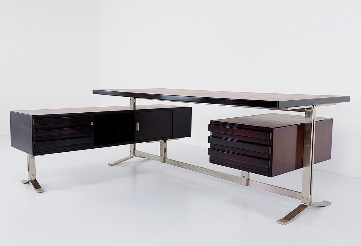 20th Century Mid Century Modern Forma Nova Desk and Return by Gianni Moscatelli, 1960s 