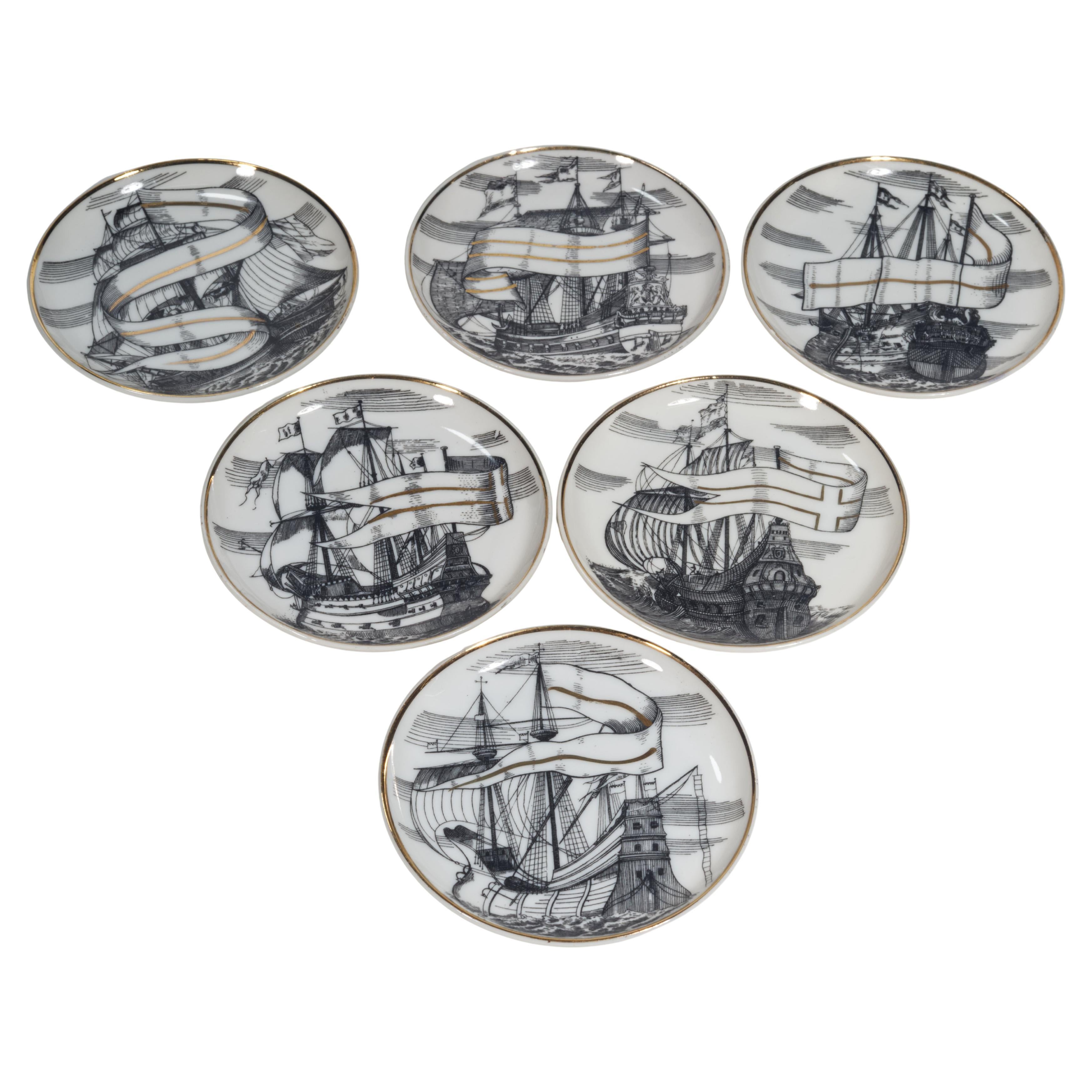 Posavasos de porcelana de estilo Fornasetti moderno de mediados de siglo, Velieri Ships