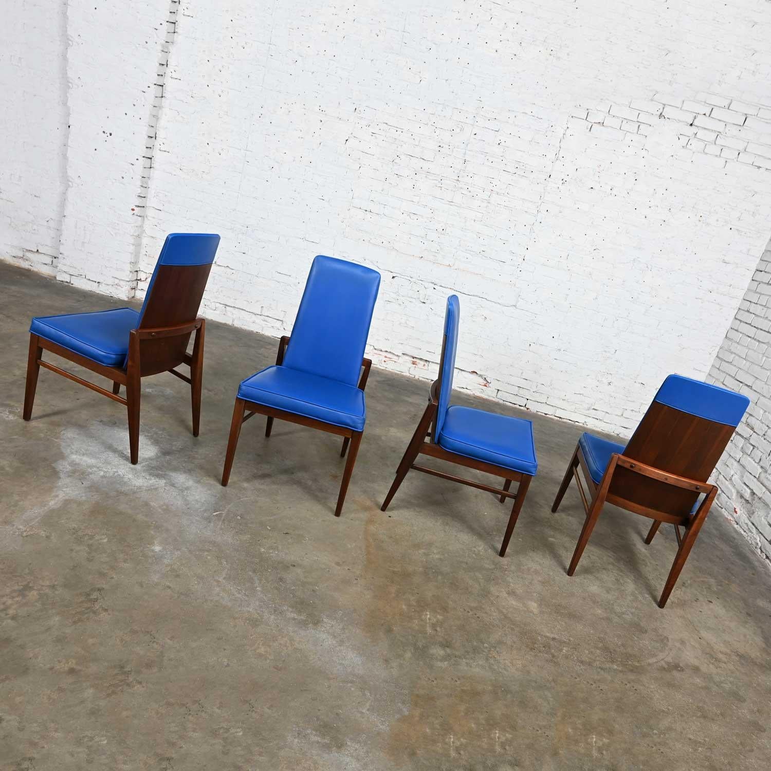 Foster-McDavid ensemble de chaises de salle à manger en faux cuir bleu cobalt mi-siècle moderne, lot de 4 en vente 5