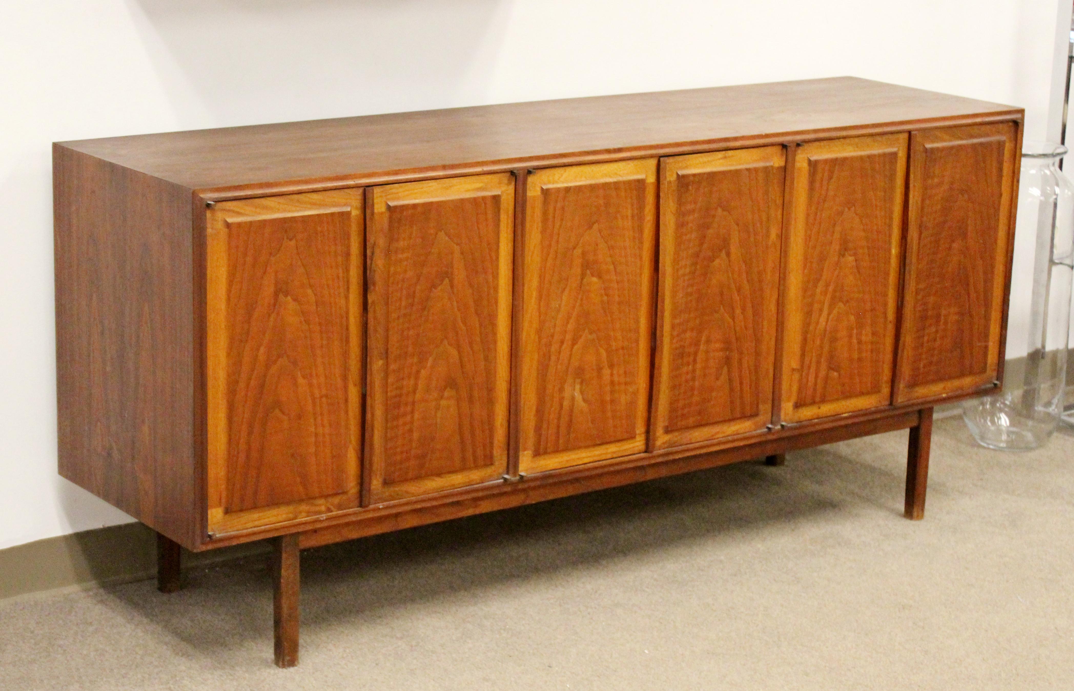Mid-Century Modern Founders Walnut Cane Hanging Wall Cabinet Credenza Set, 1960s 4