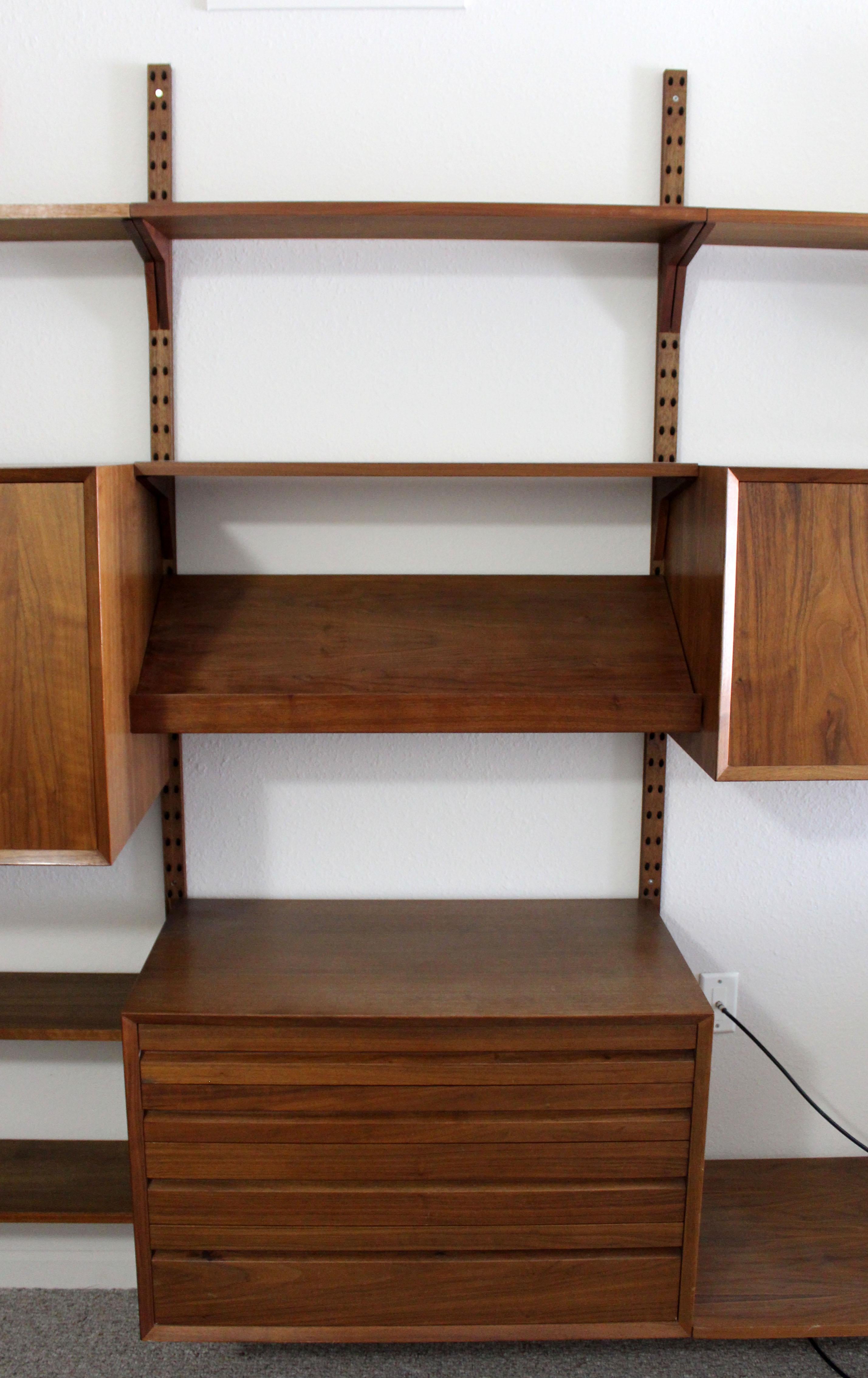 founders wall unit