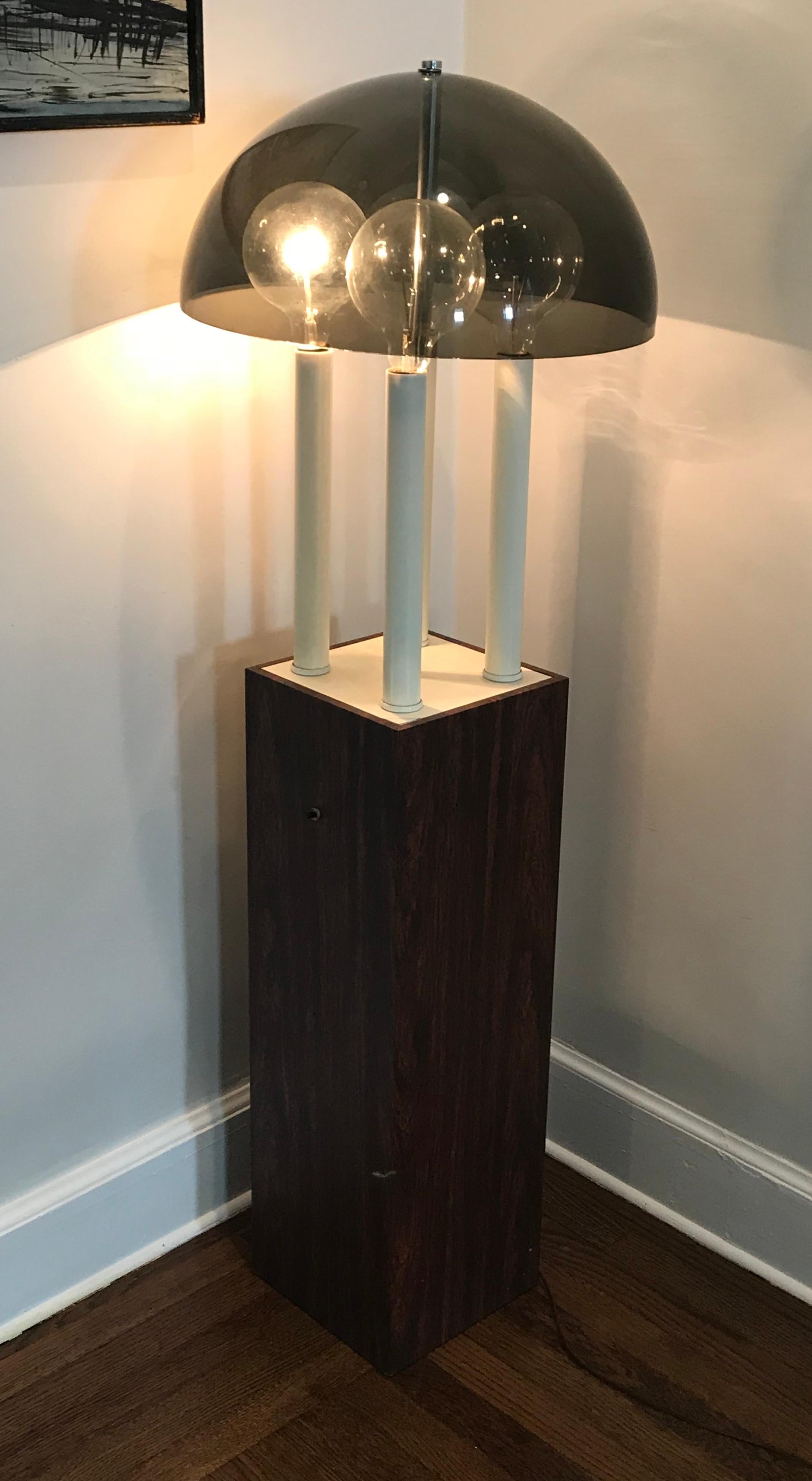 Mid-Century Modern Four-Light Floor Lamp, Funky, 1970s In Good Condition In Bedford Hills, NY