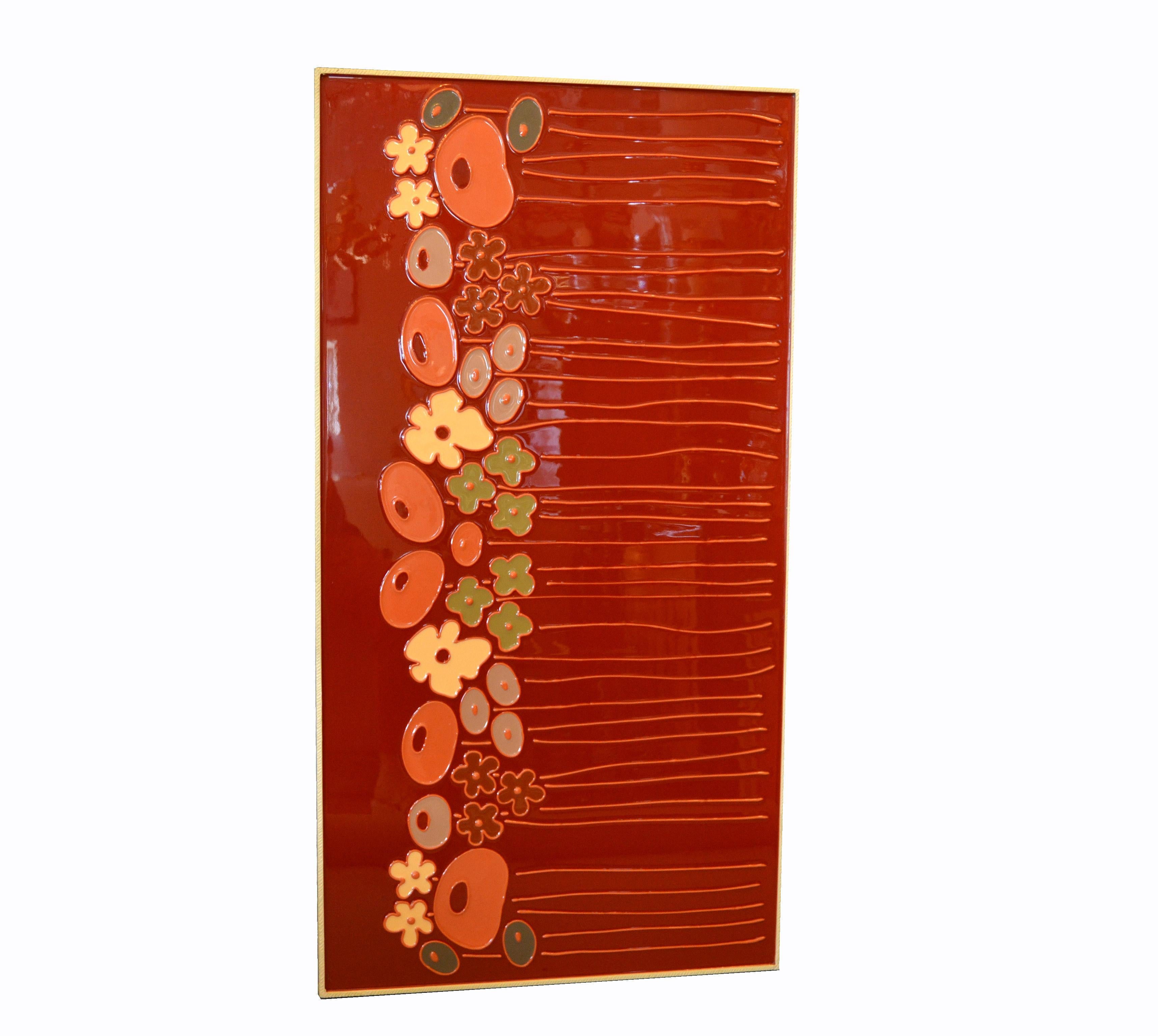 Incredible artistic brown and beige enamel sculpted flowers that can be wall mounted.
It is framed and can be hung in landscape format as well as horizontal format.