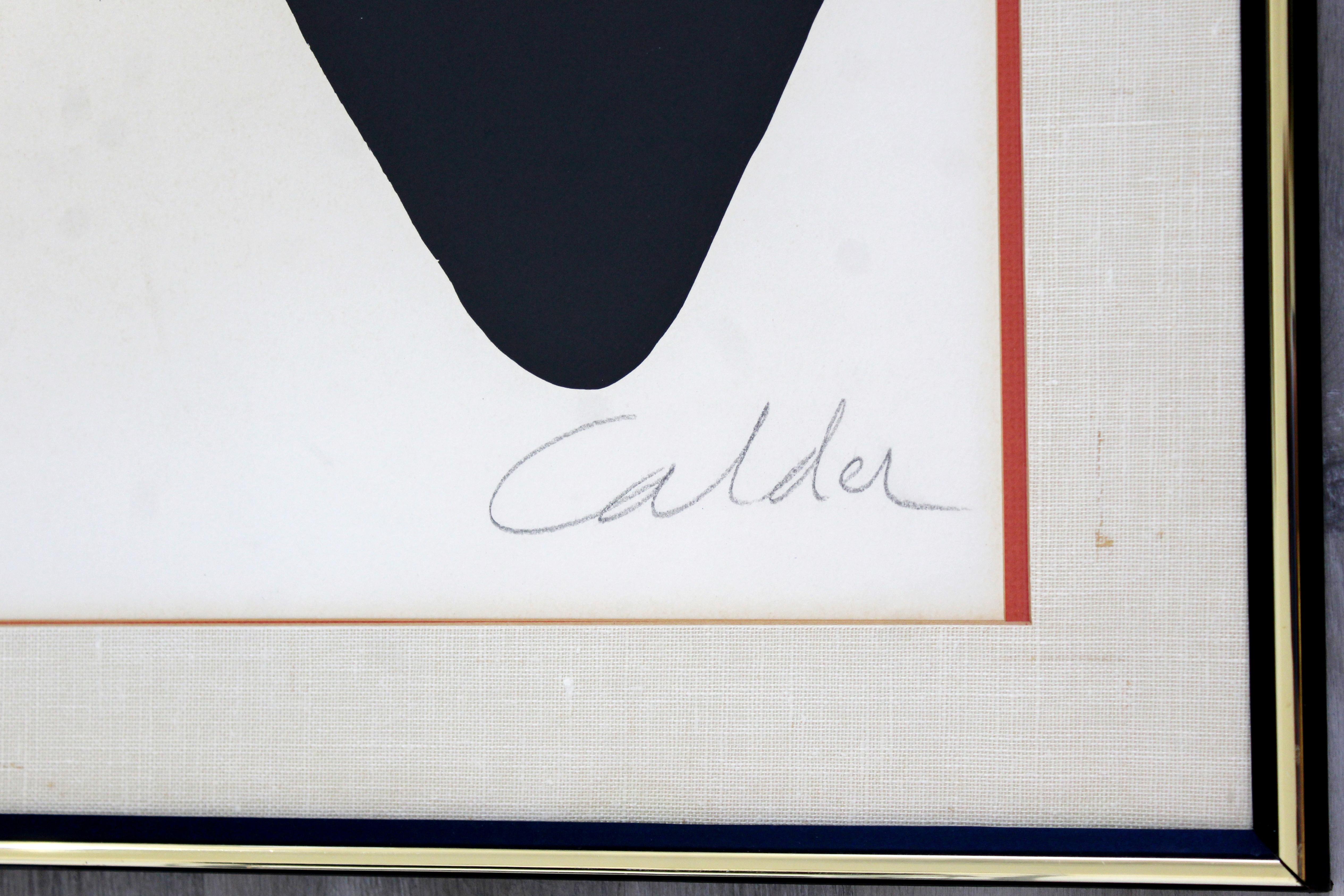 Milieu du XXe siècle Lithographie Boomerang encadrée moderne du milieu du siècle dernier signée par Alexander Calder, années 1960