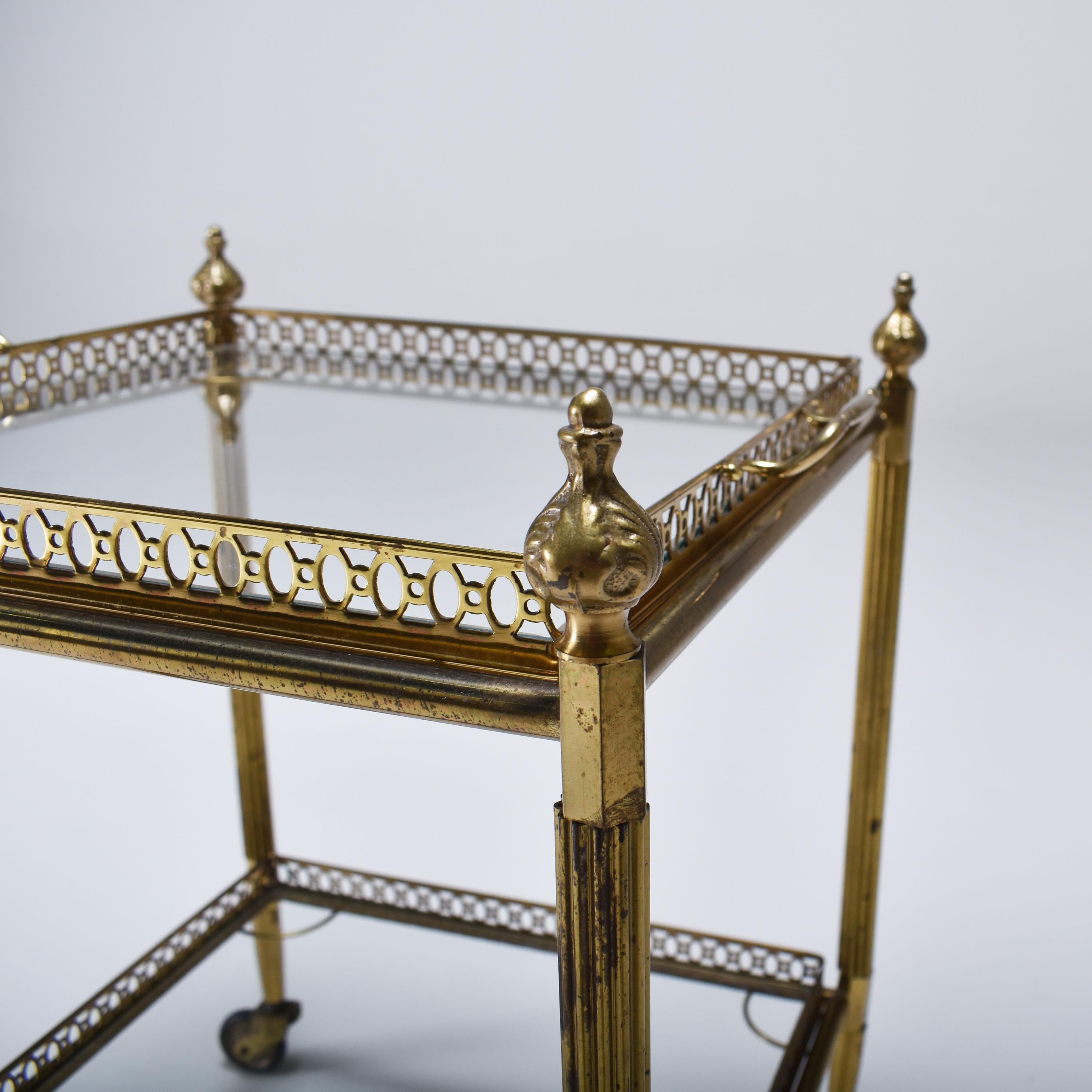 Mid-Century Modern, France, 1950, Brass and Glas Bar Cart Trolley, from Paris In Good Condition In Le Grand-Saconnex, CH