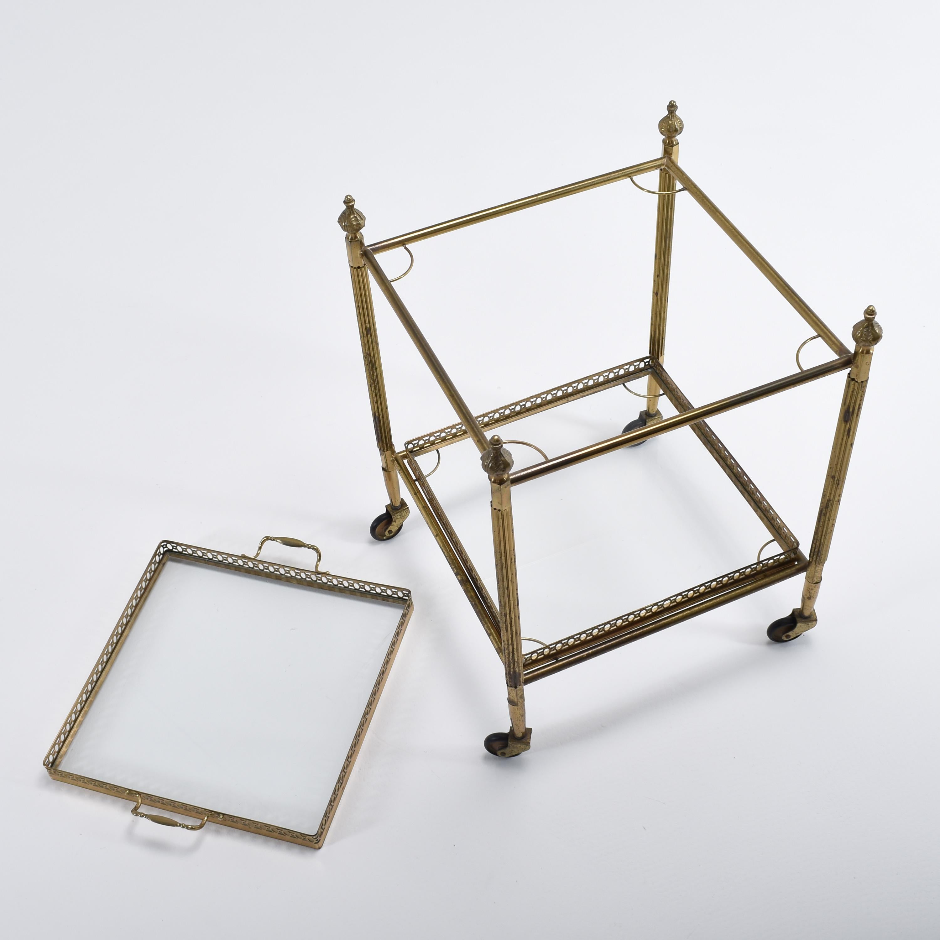 Mid-Century Modern, France, 1950, Brass and Glas Bar Cart Trolley, from Paris 3