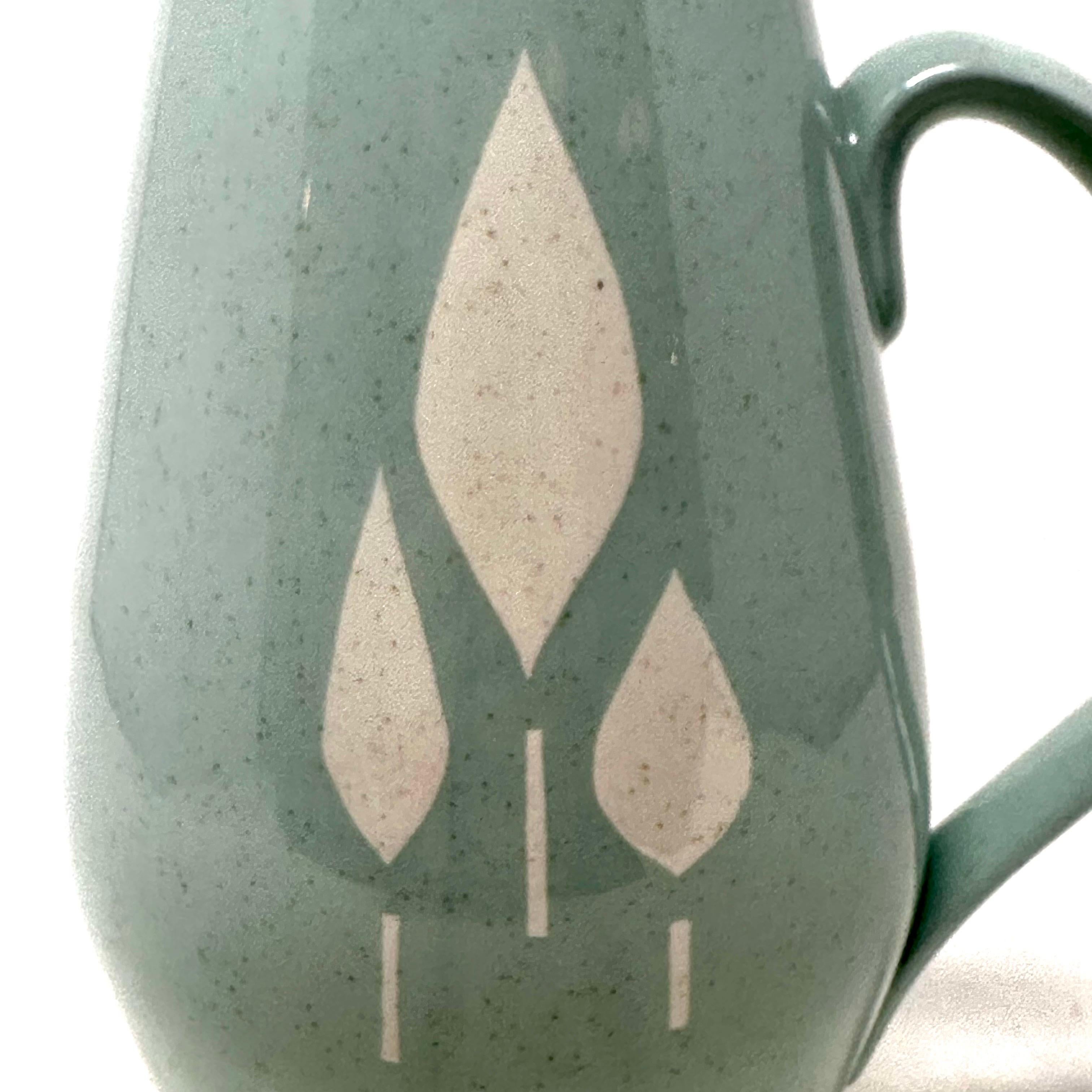 Mid-Century Modern Franciscan “Cypress” Pitcher 6